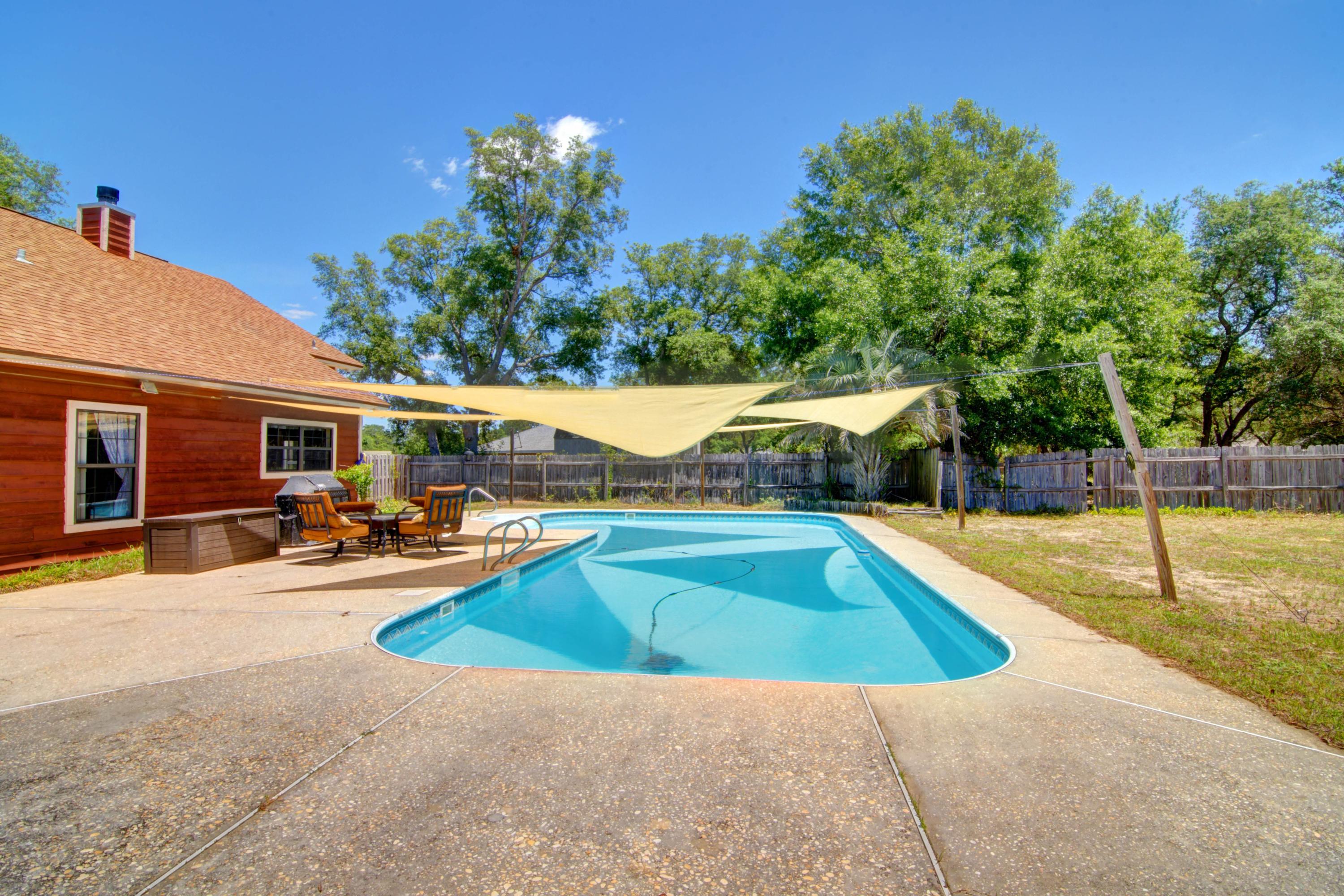 EAST BAY RIVER ESTATES 1ST ADDN - Residential