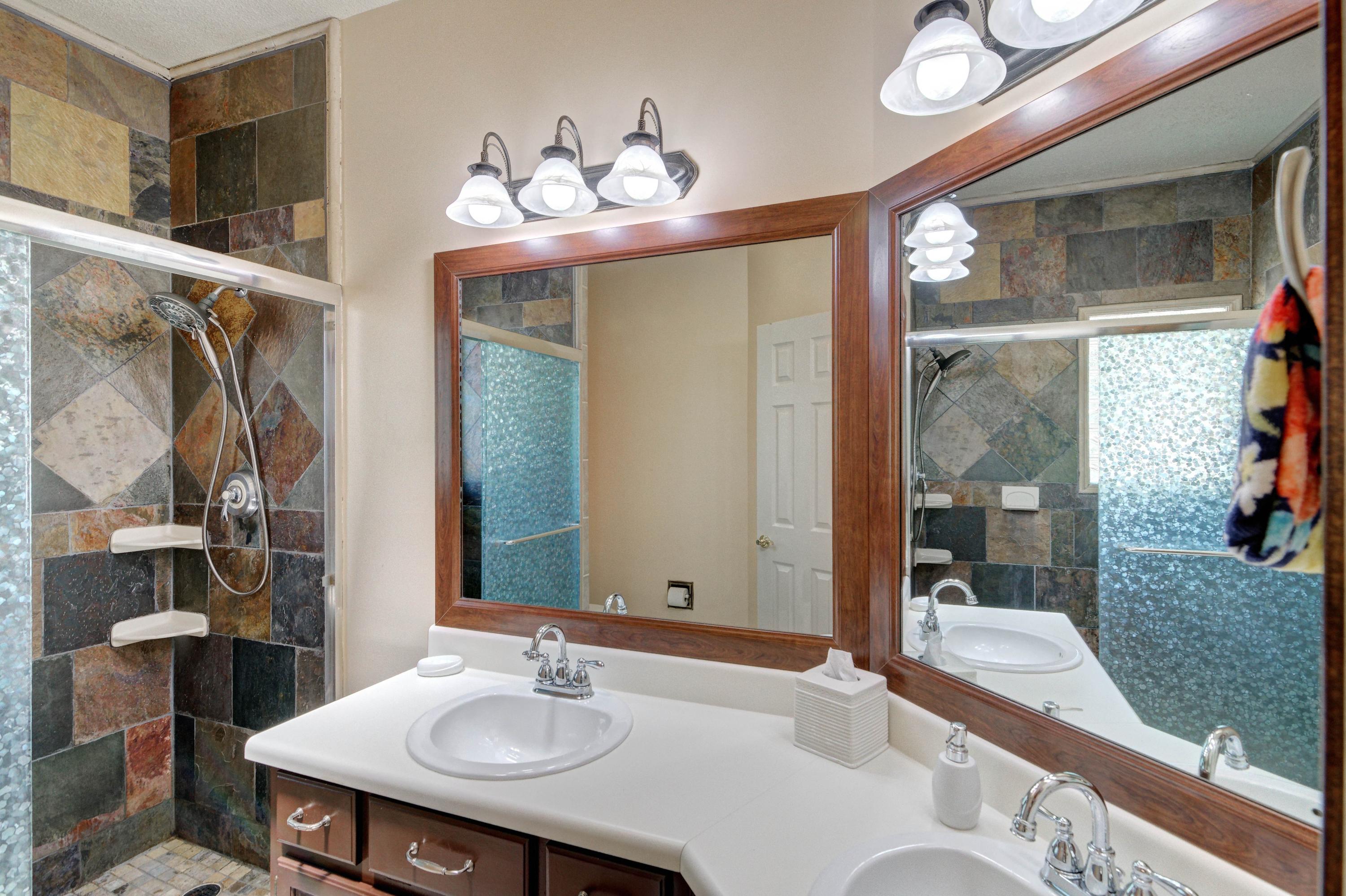 EAST BAY RIVER ESTATES 1ST ADDN - Residential