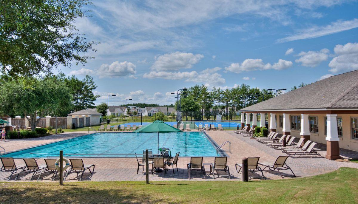 HAMMOCK BAY - Land