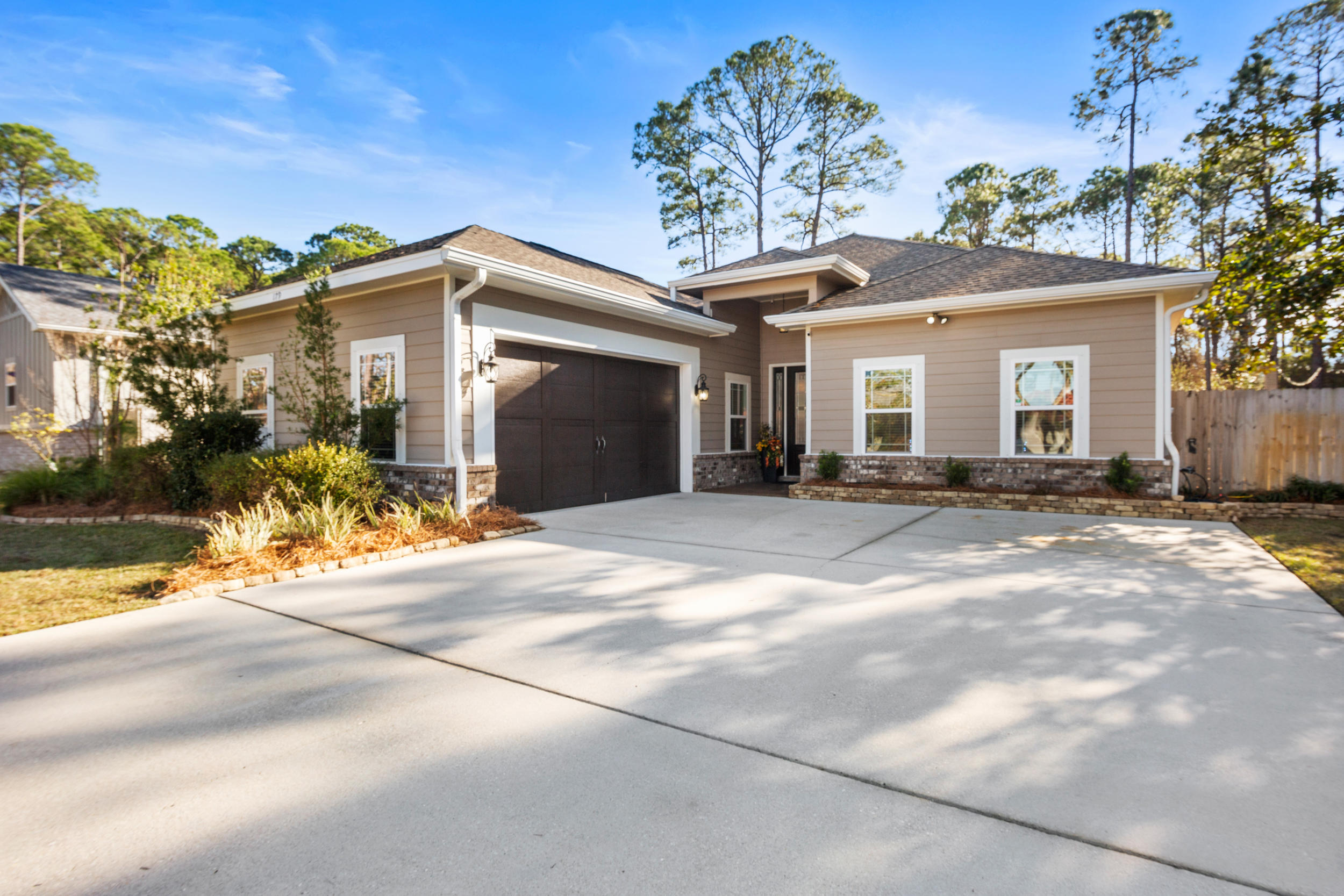 HOLIDAY SHORES ESTATES - Residential