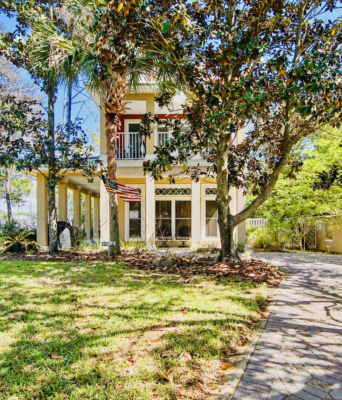 EL CENTRO BEACH - Residential