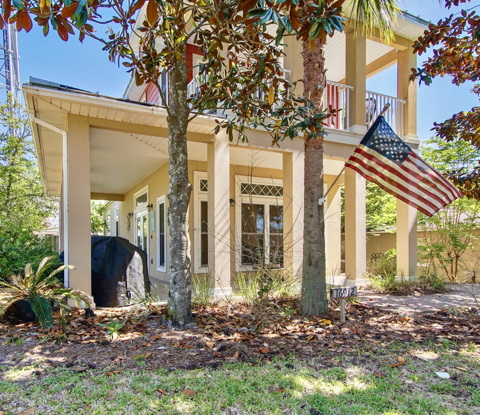 EL CENTRO BEACH - Residential