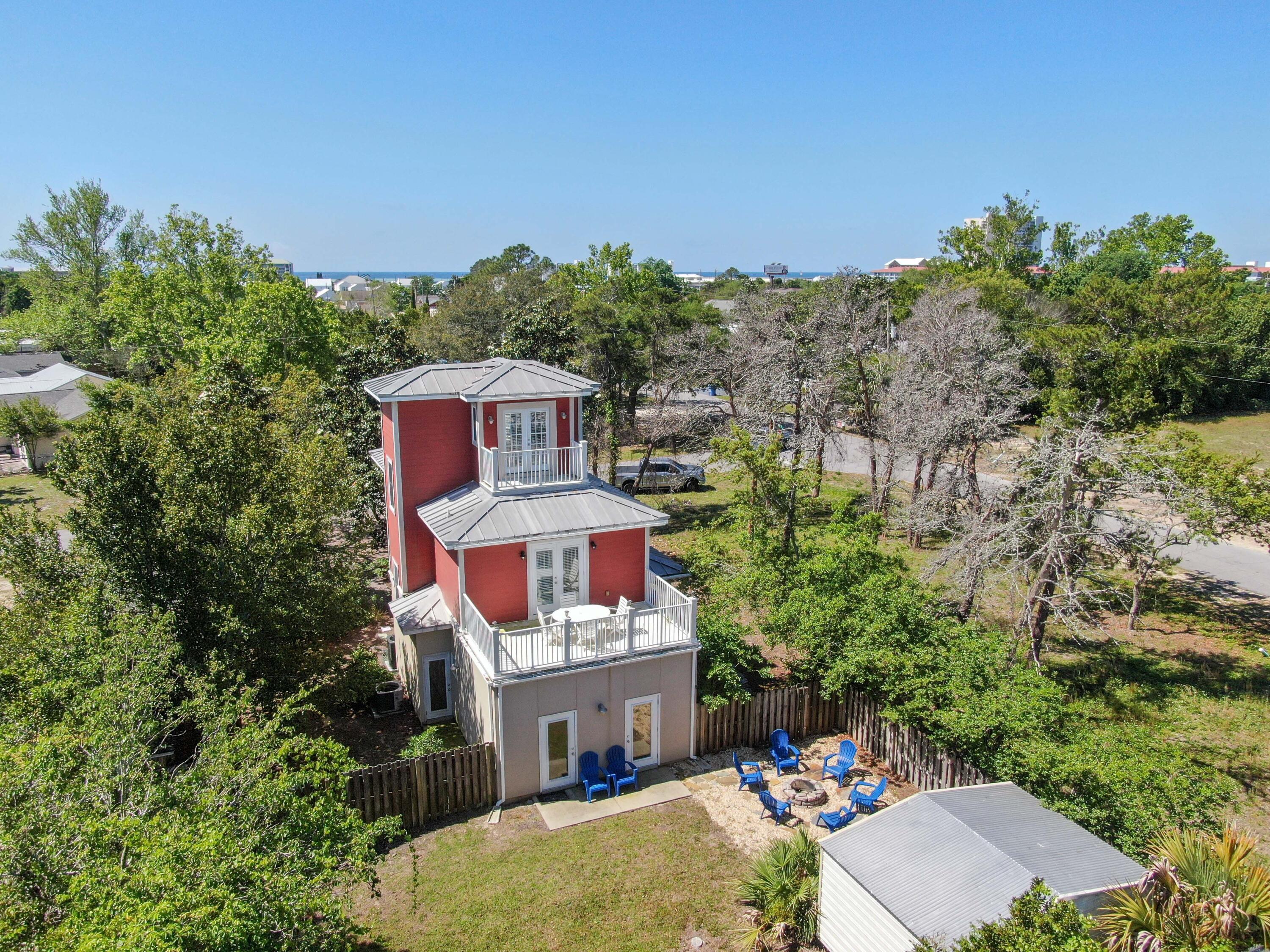 EL CENTRO BEACH - Residential