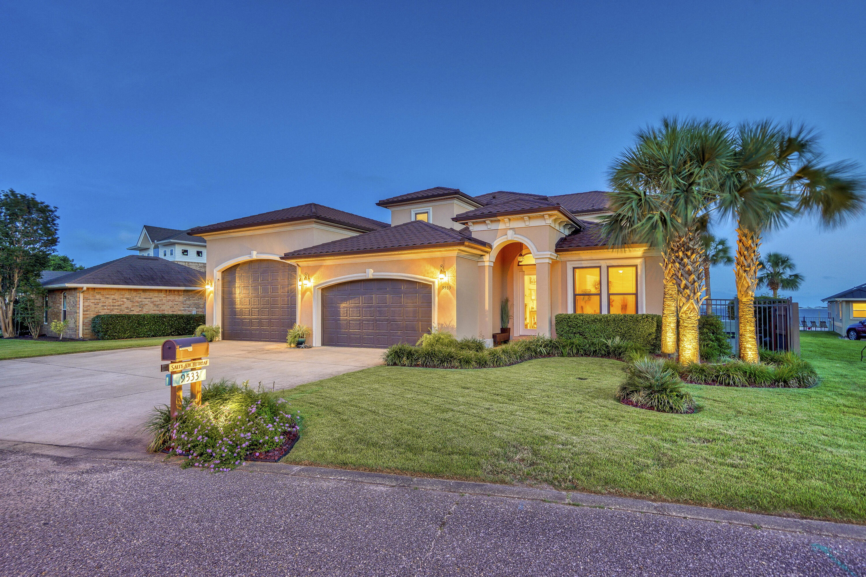 RIVIERA BEACH - Residential
