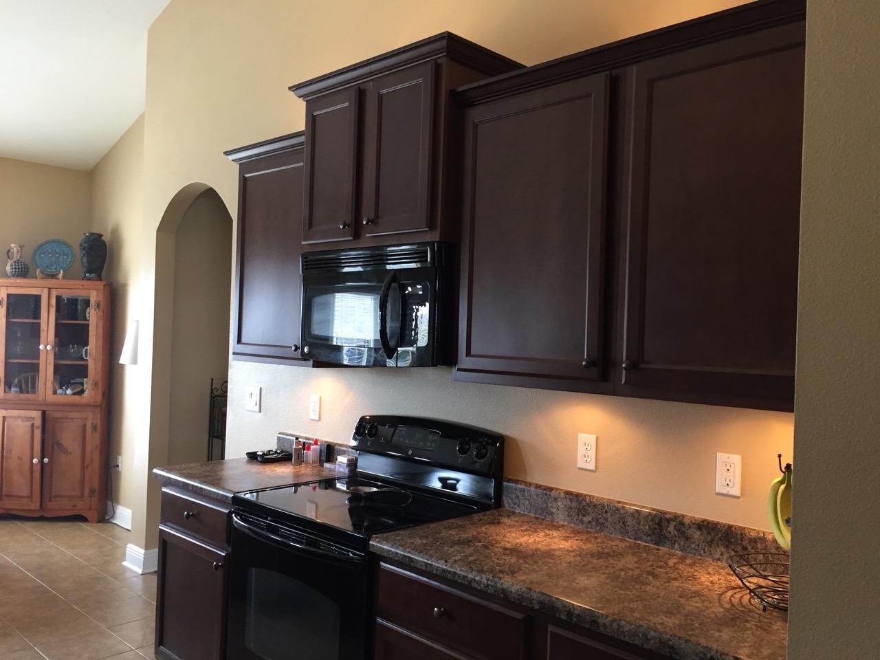 ROLLING RIDGE ESTATES - Residential Lease