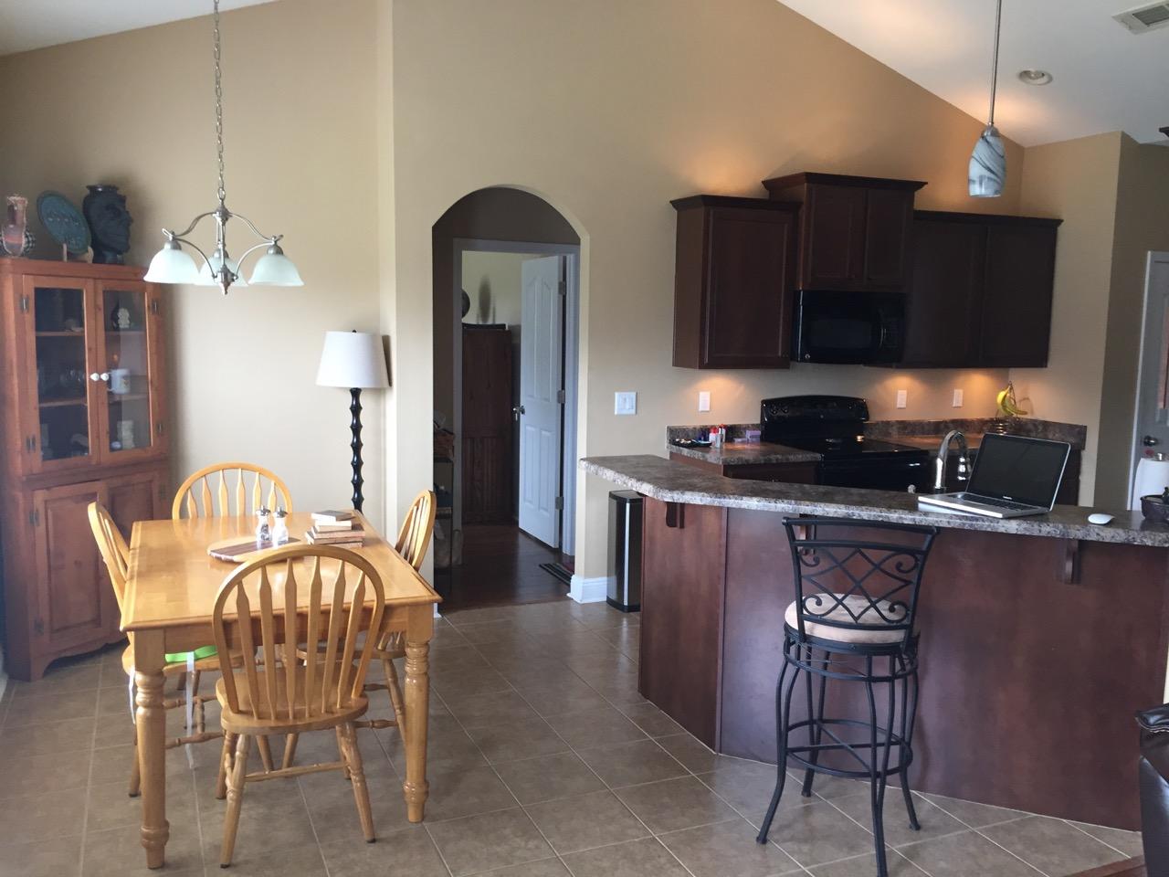 ROLLING RIDGE ESTATES - Residential Lease