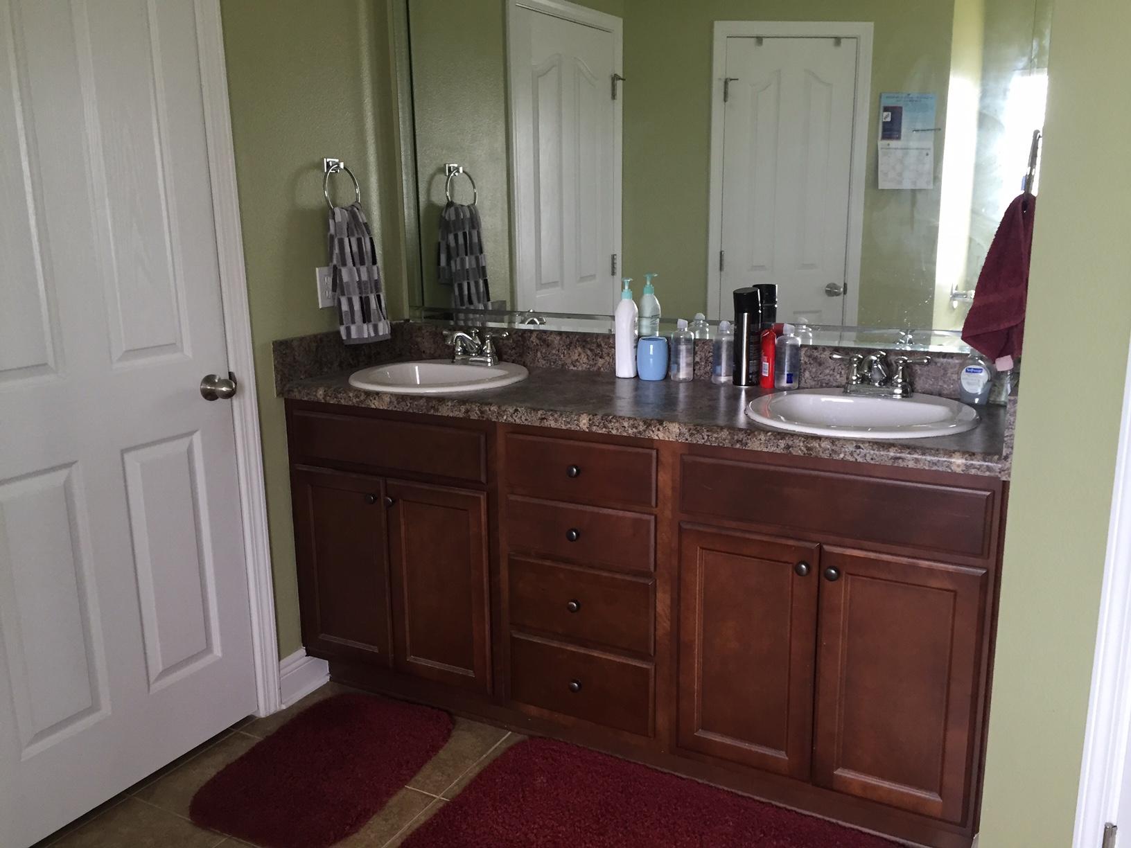 ROLLING RIDGE ESTATES - Residential Lease