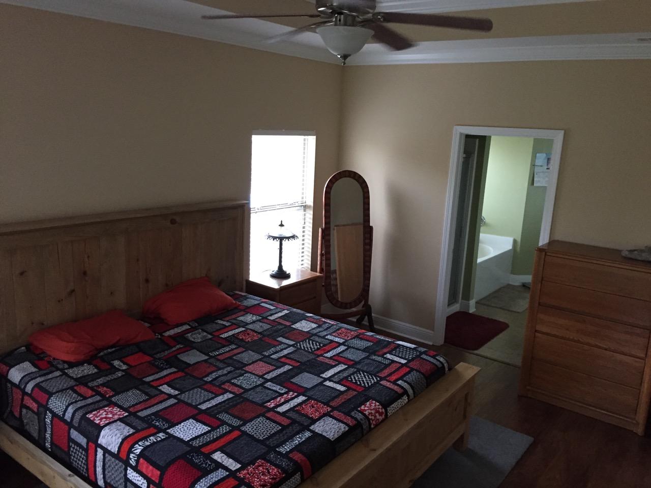 ROLLING RIDGE ESTATES - Residential Lease