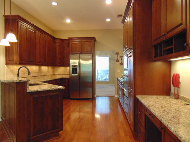 ROCKY BAYOU ESTATES 11A - Residential Lease