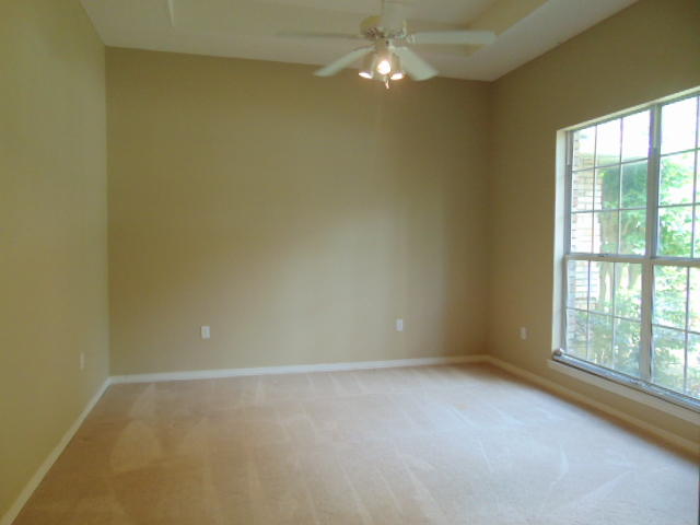 ROCKY BAYOU ESTATES 11A - Residential Lease