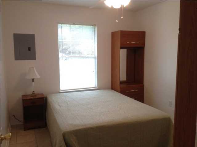 MORRIS ADDN TO CRESTVIEW - Residential Lease