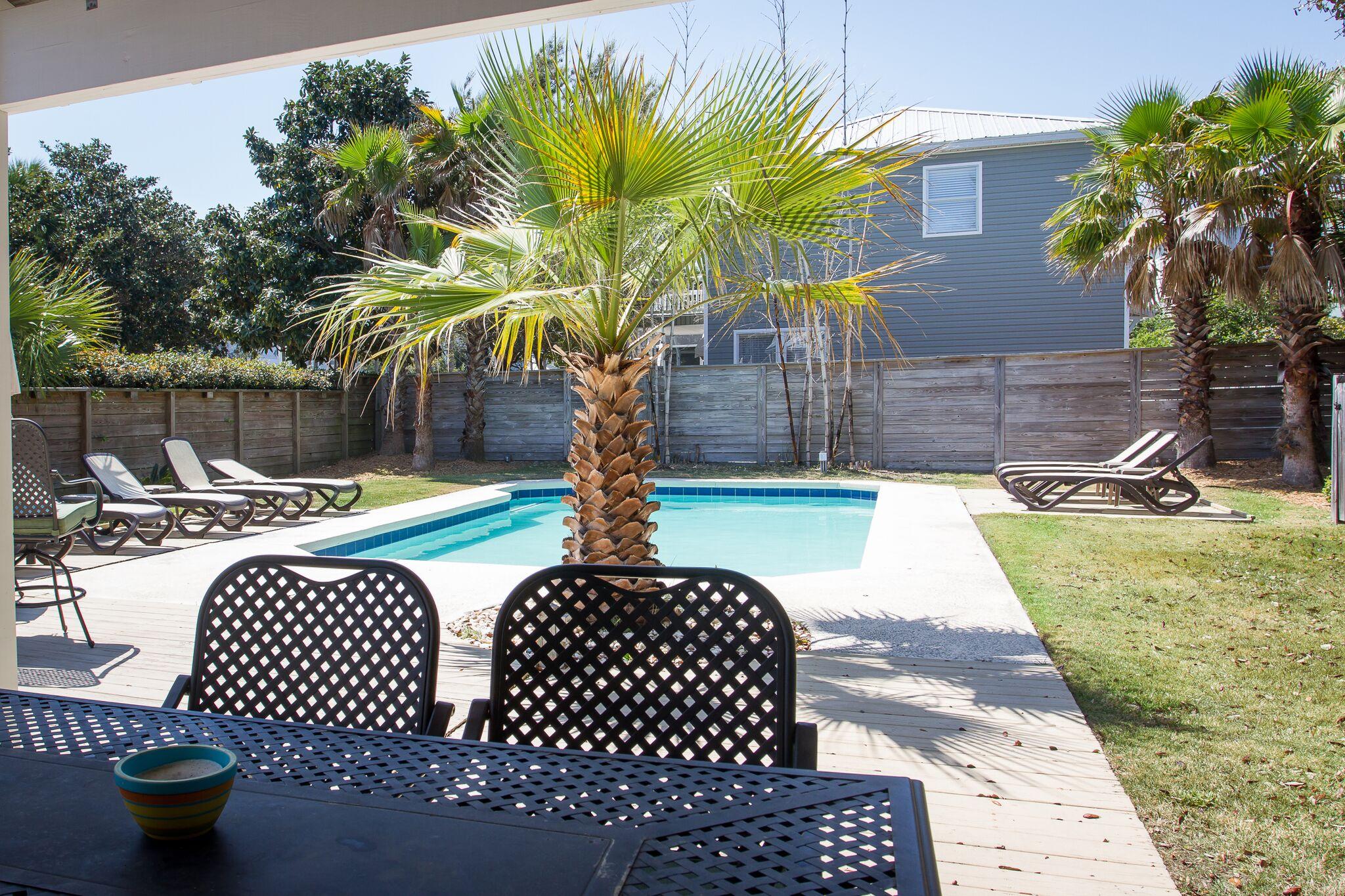 CRYSTAL BEACH - Residential