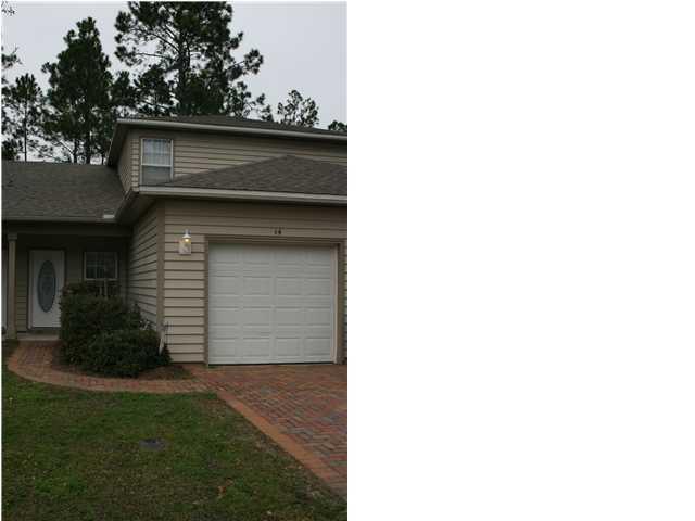 Great 3- bedroom 2 bath Townhome located in Valparaiso; close to Eglin AFB and Niceville proper.Kitchen has granite counter tops, stainless appliances, tile floors, downstairs master bedroom and a single car garage!Available 3/15/17, owner will consider pets with non refundable pet fee and refundable deposit per animal.