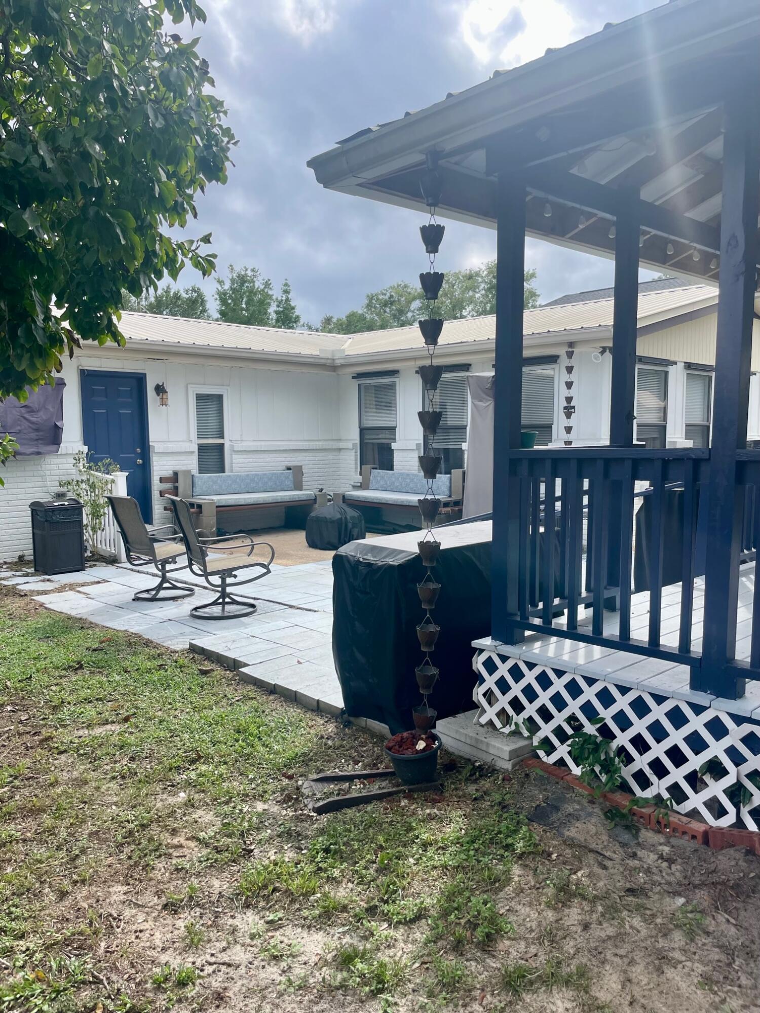 PALMETTO ESTATES UNREC - Residential Lease