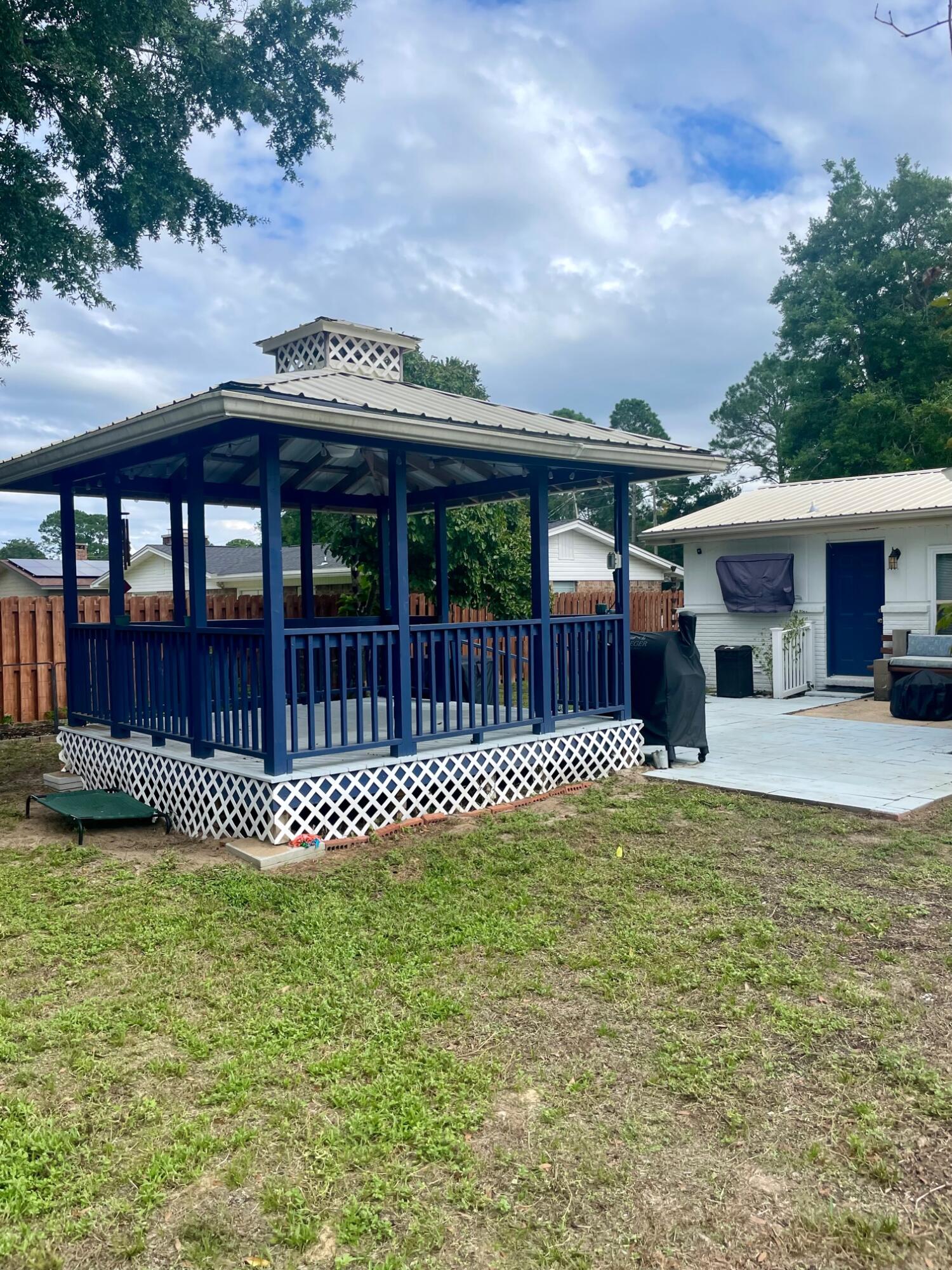 PALMETTO ESTATES UNREC - Residential Lease