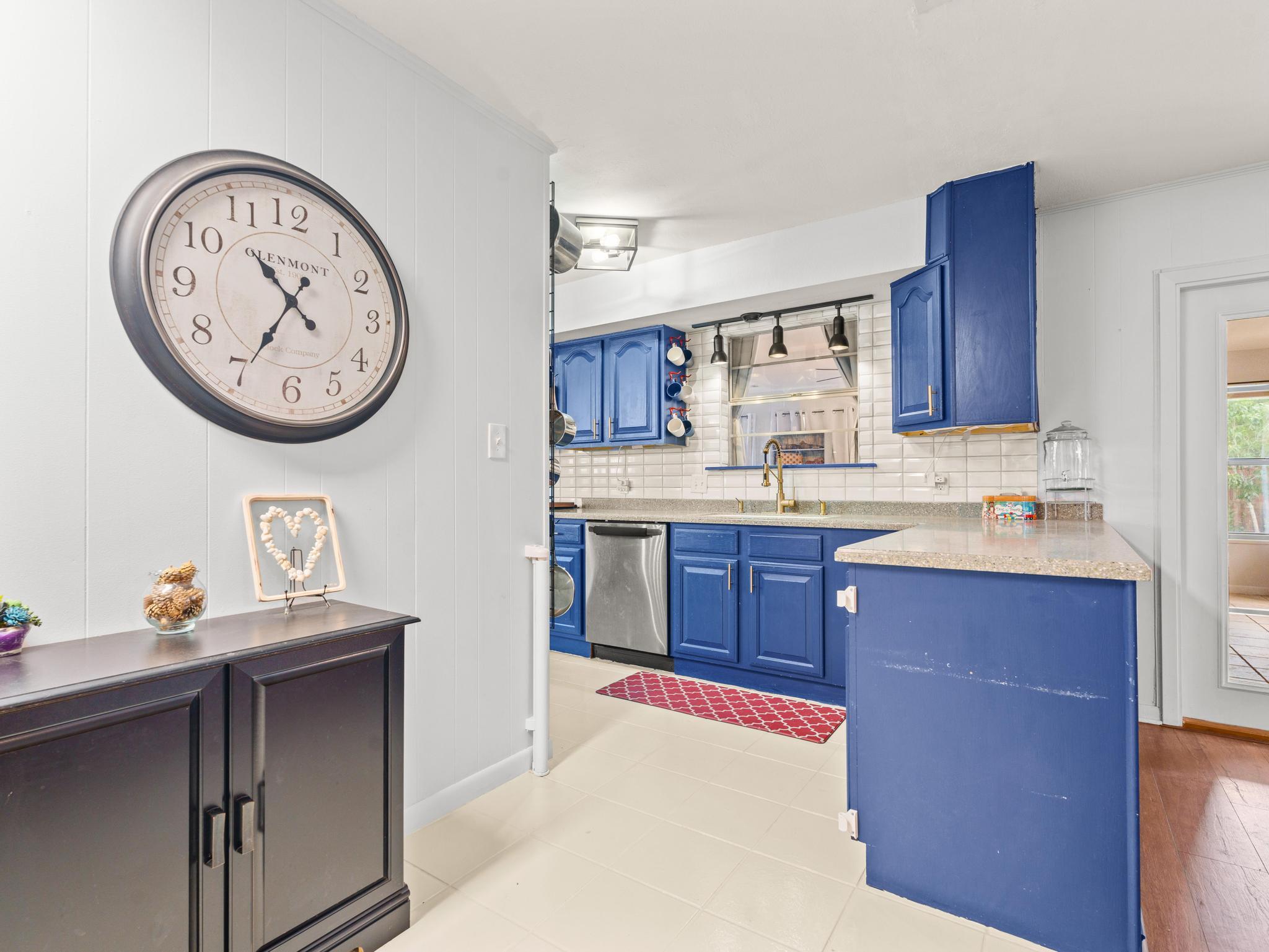 PALMETTO ESTATES UNREC - Residential Lease