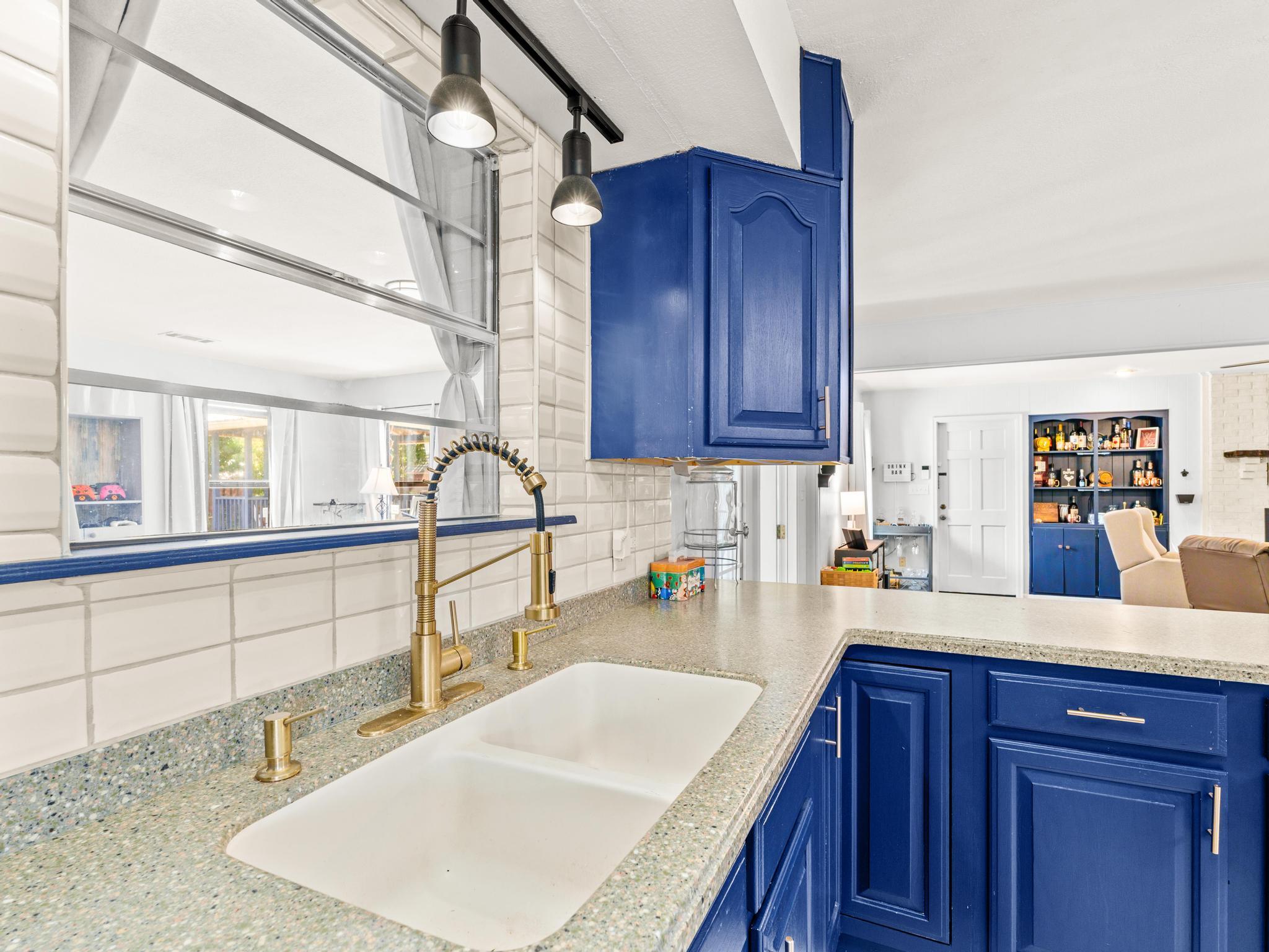 PALMETTO ESTATES UNREC - Residential Lease