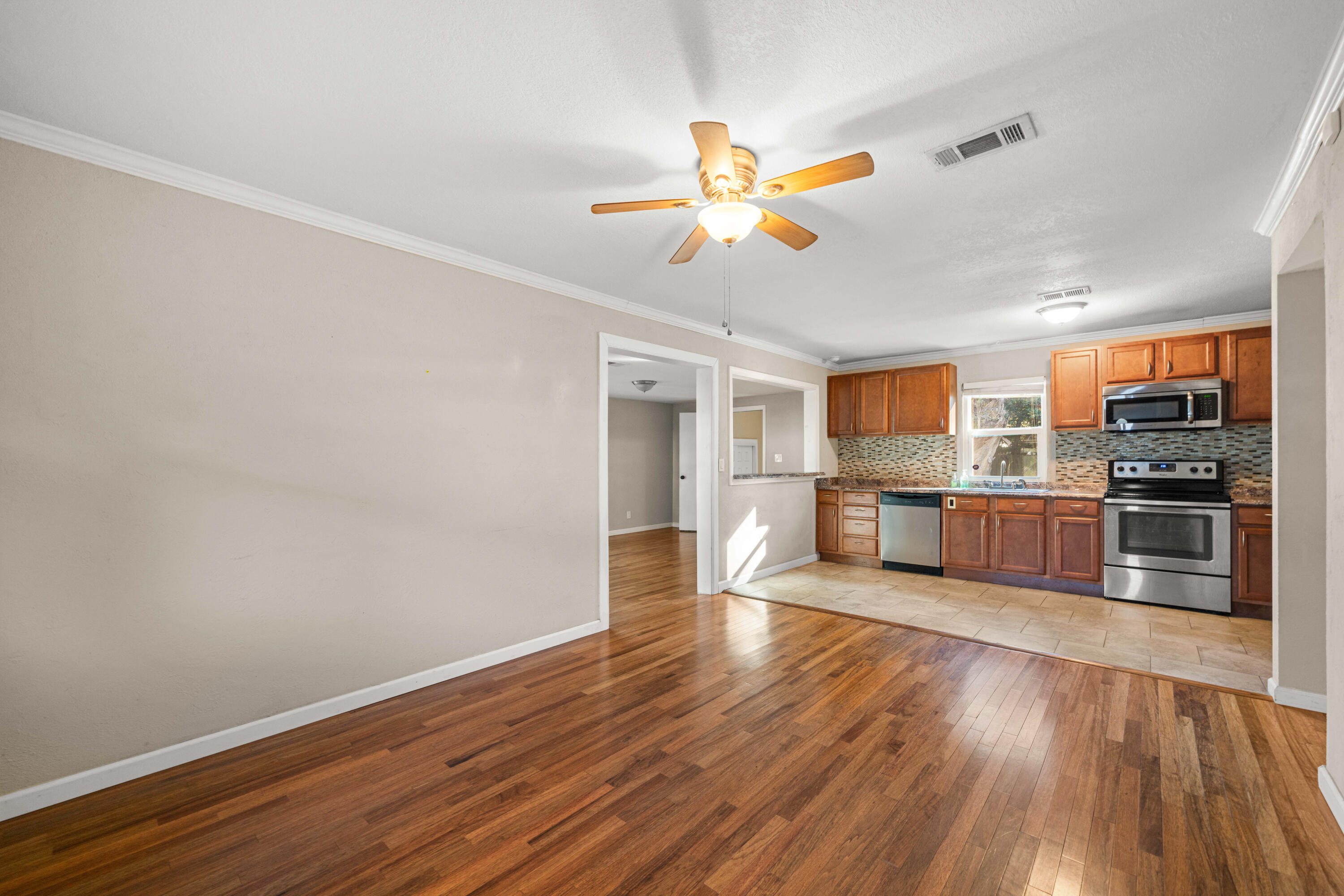 WEST JACKSON TERRACE - Residential