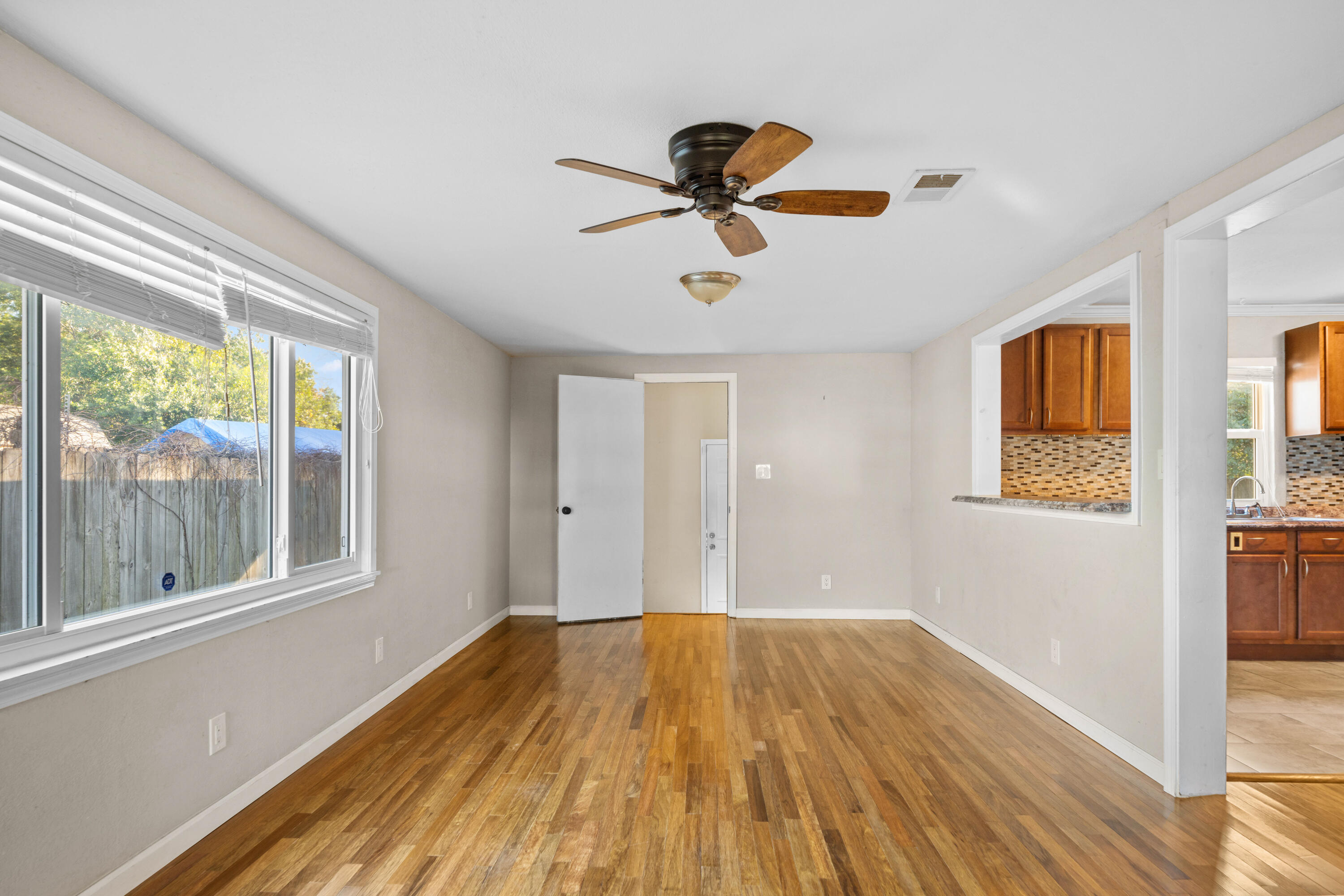 WEST JACKSON TERRACE - Residential