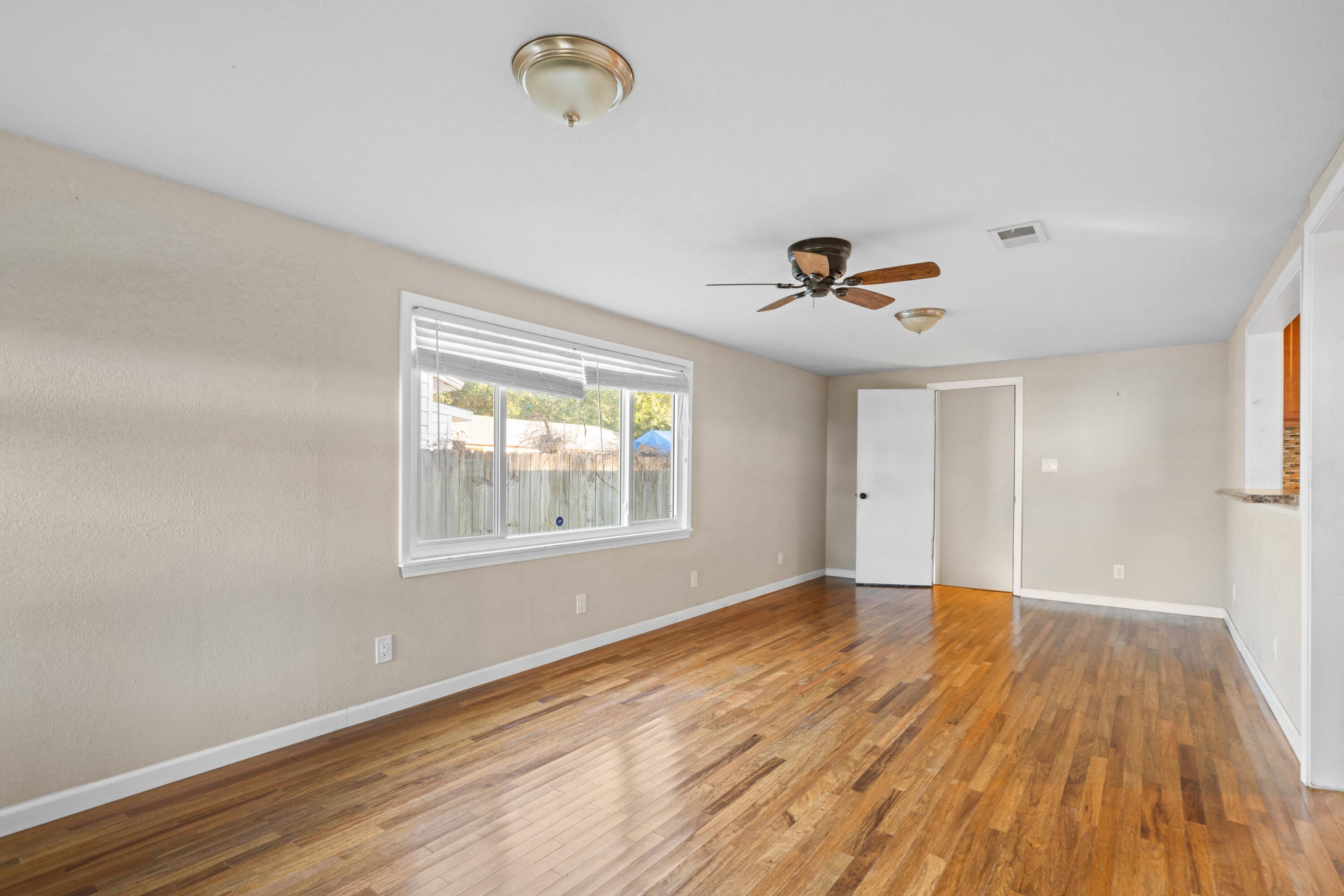 WEST JACKSON TERRACE - Residential