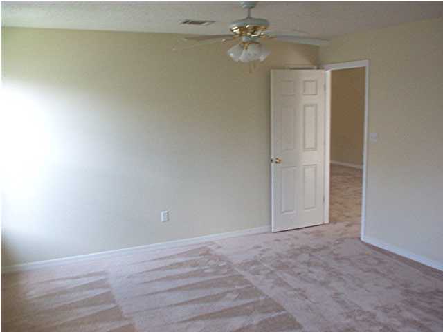 NAVARRE S/D 1ST ADDN - Residential Lease