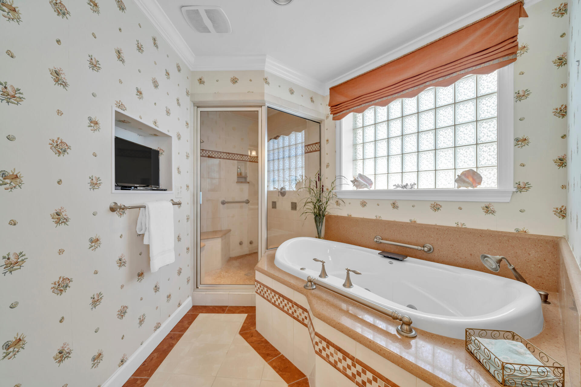HIDDEN DUNES GRAND VILLAS - Residential