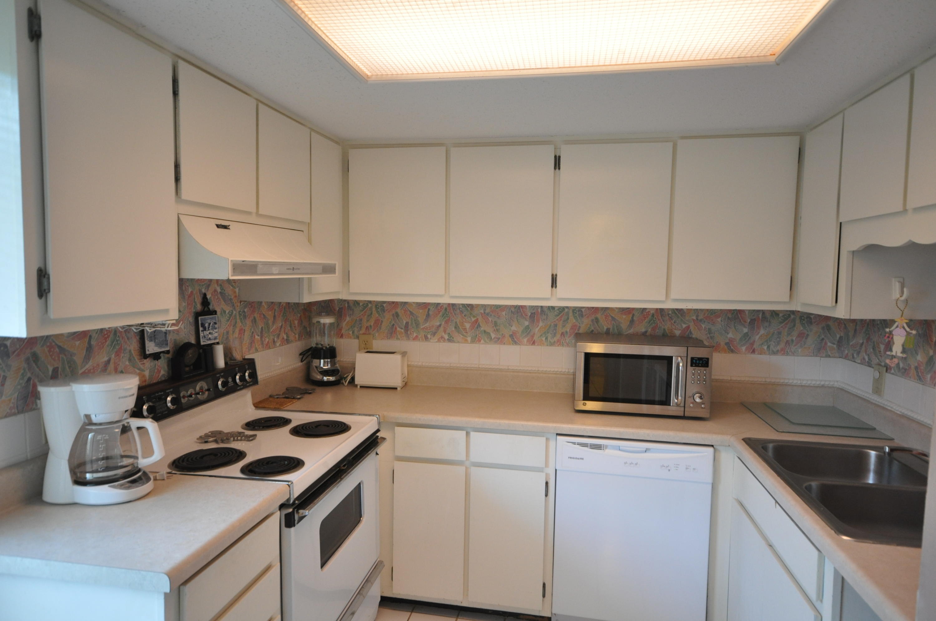 SANDPIPER VILLAGE CONDO - Residential Lease