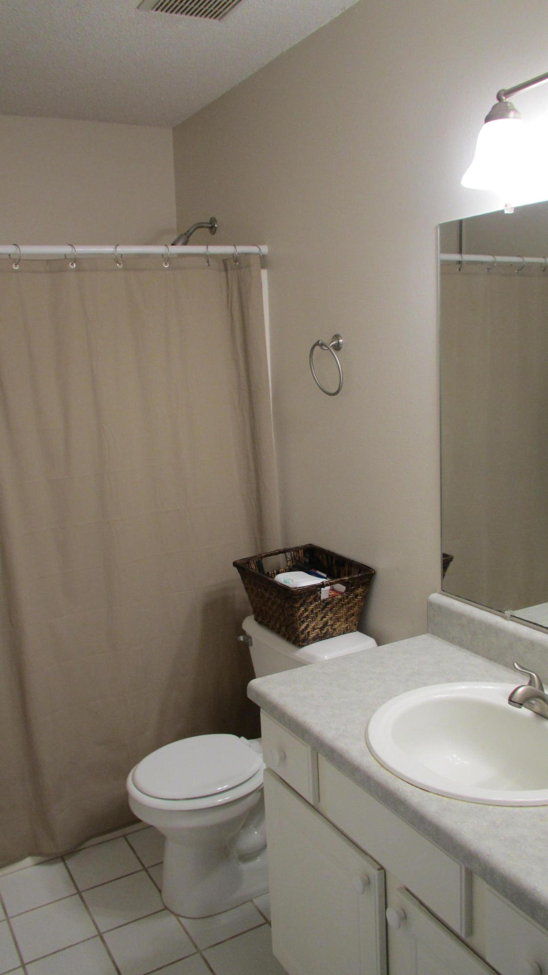 ROSEBUD PLANTATION T/H - Residential Lease