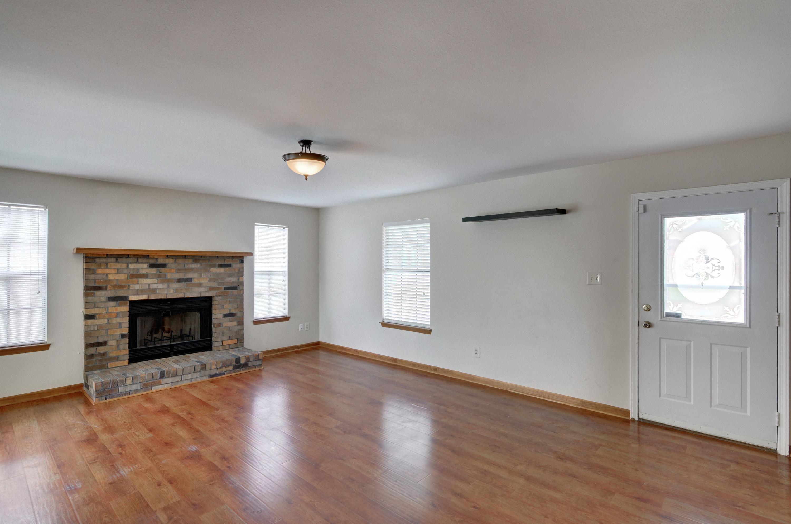 WOODLAND PARK ESTATES - Residential