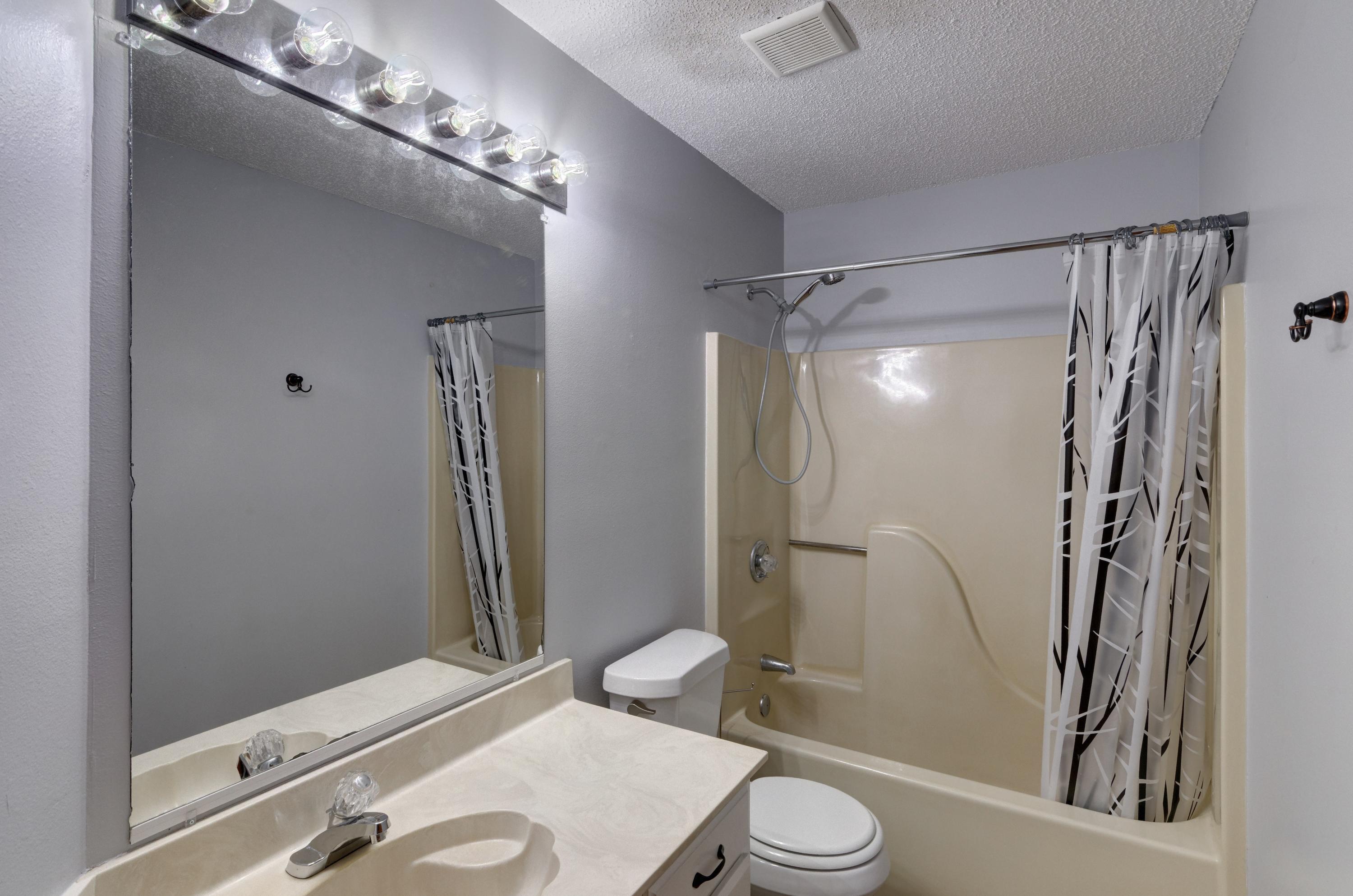 WOODLAND PARK ESTATES - Residential