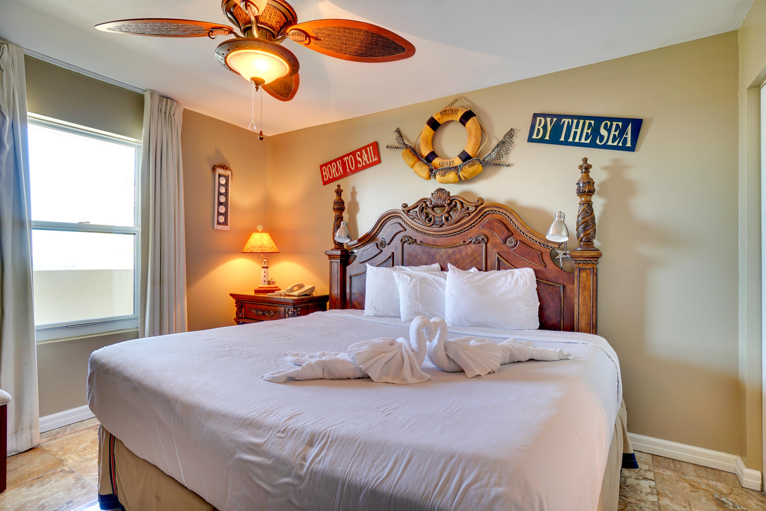 Pelican Beach - Residential