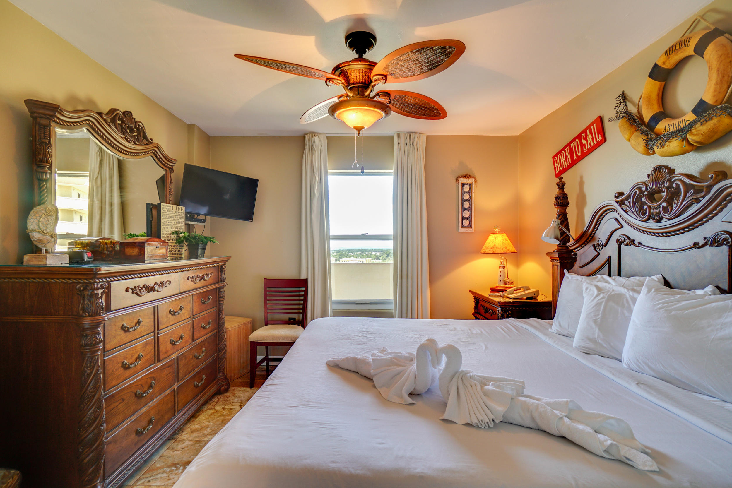 Pelican Beach - Residential