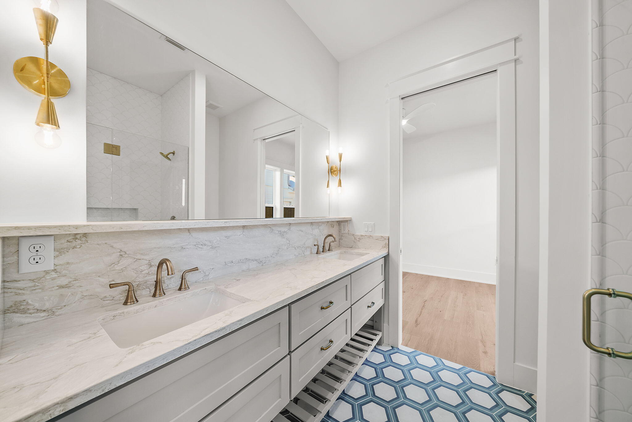 RIVIERA BEACH - Residential