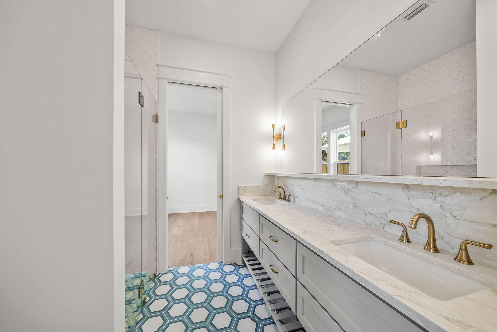 RIVIERA BEACH - Residential