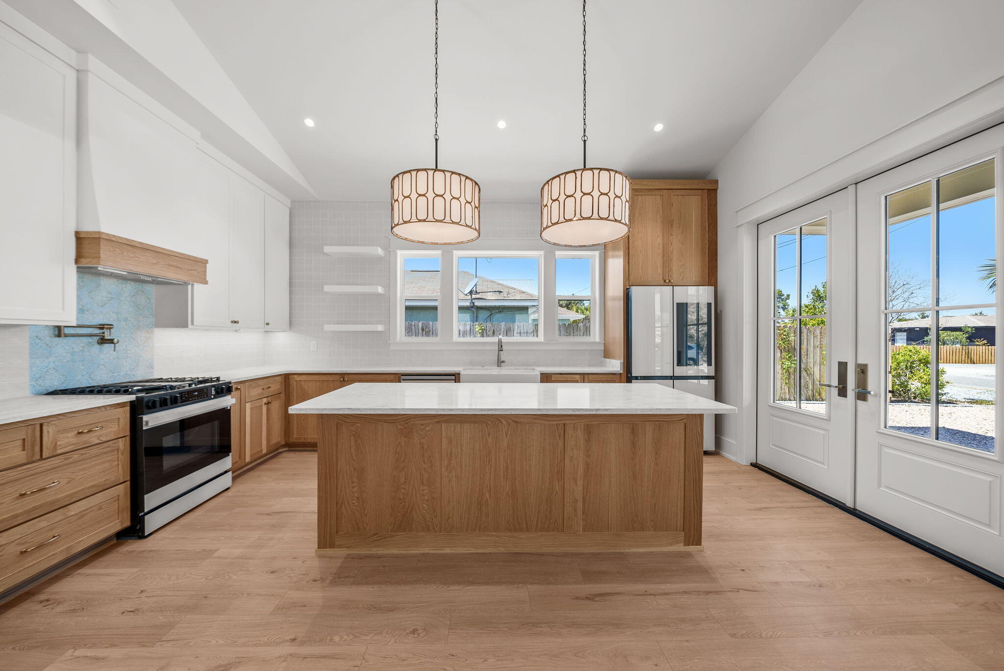 RIVIERA BEACH - Residential