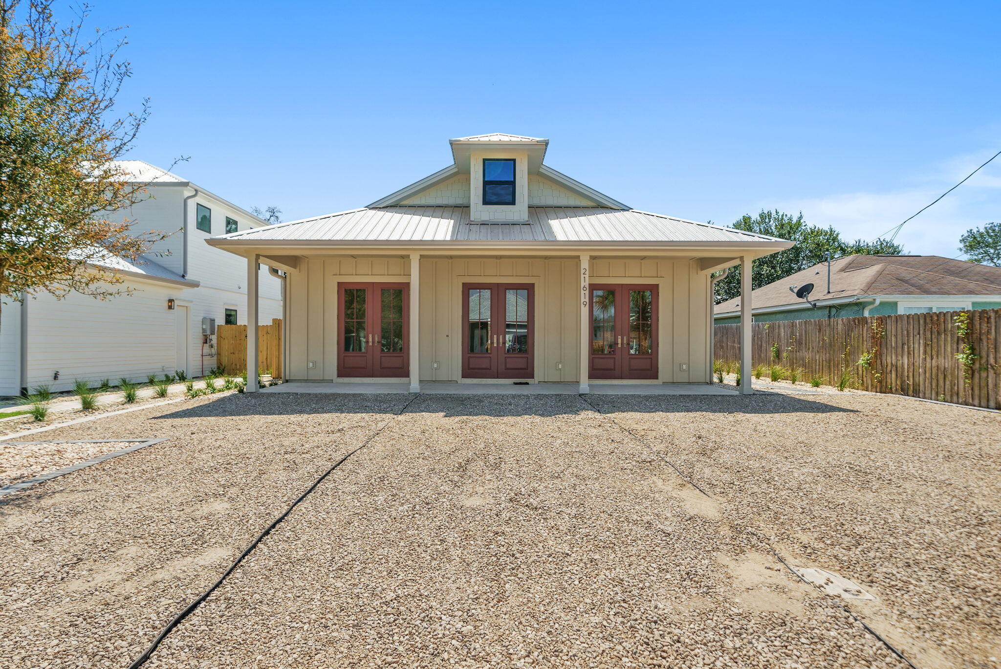 RIVIERA BEACH - Residential