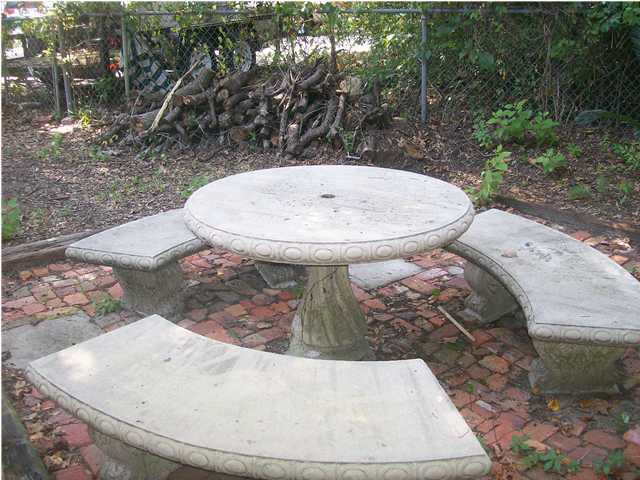 MAGNOLIA MANOR LOT 7 - Residential Lease