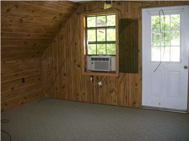 MAGNOLIA MANOR LOT 7 - Residential Lease