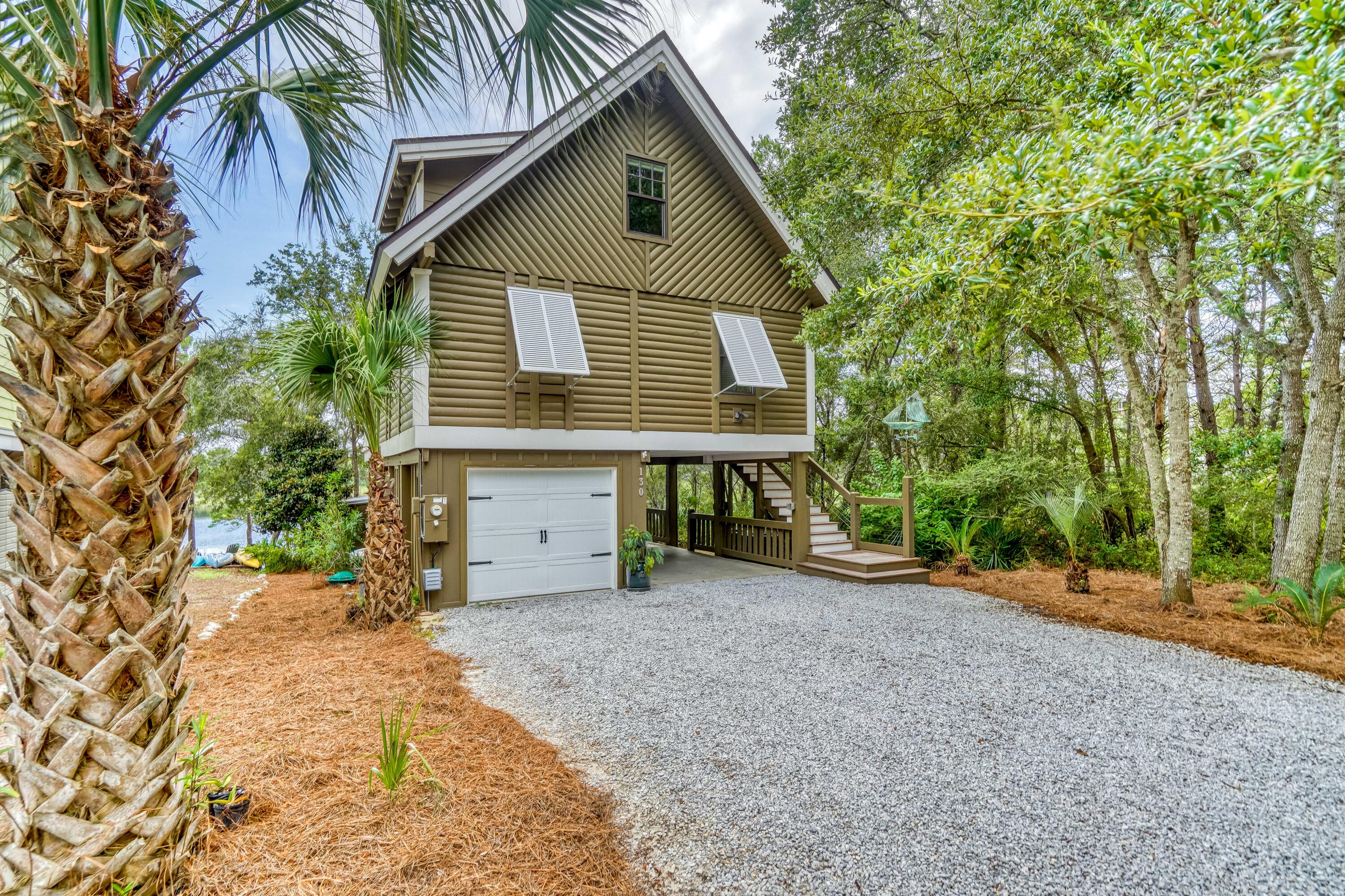 COUNTRY CABINS PH 2 - Residential