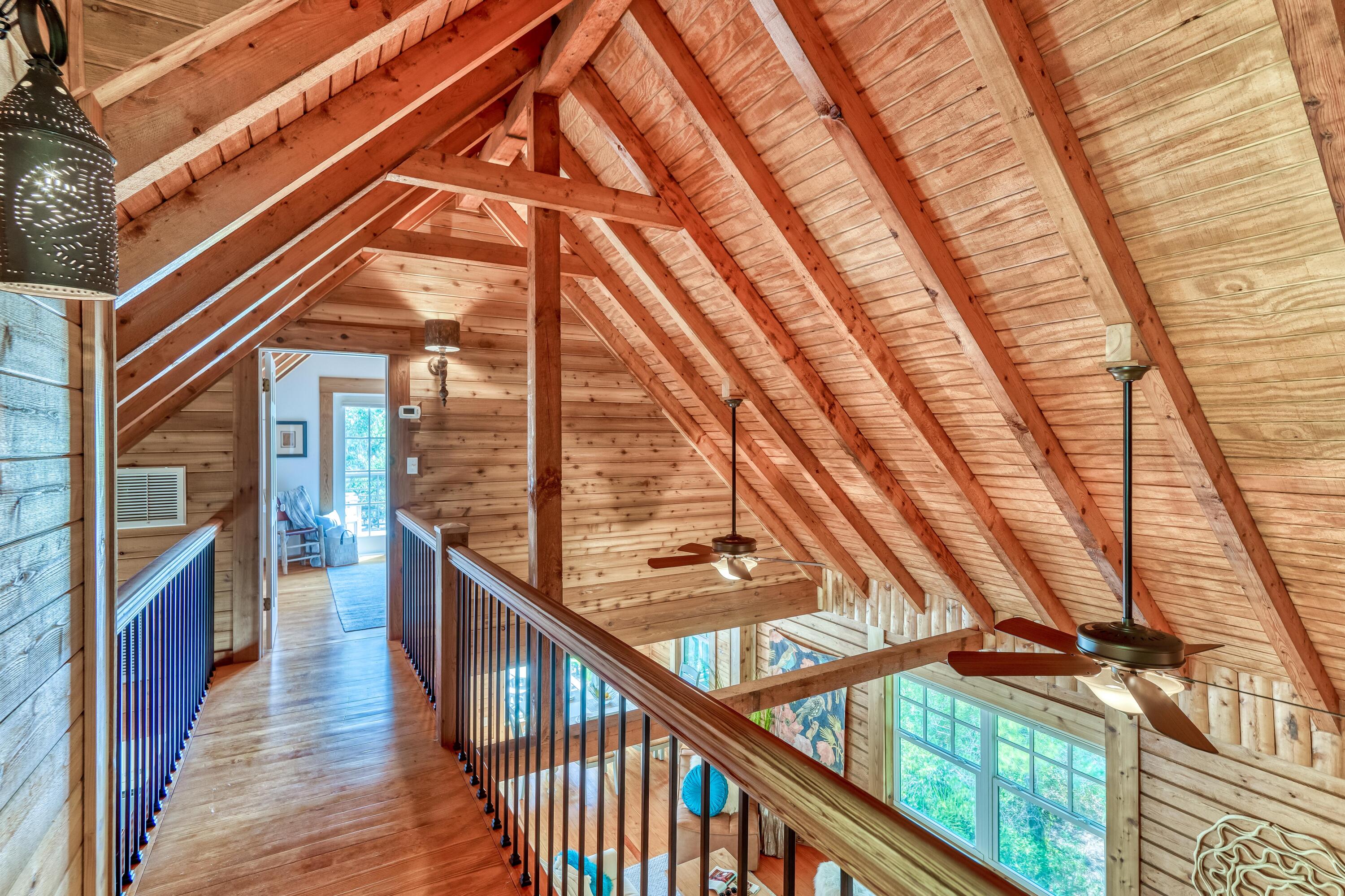 COUNTRY CABINS PH 2 - Residential