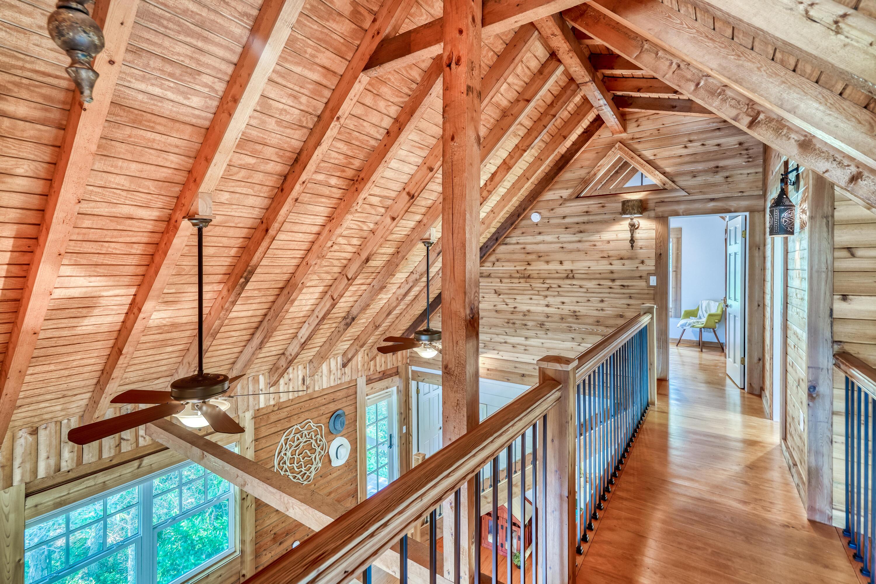 COUNTRY CABINS PH 2 - Residential