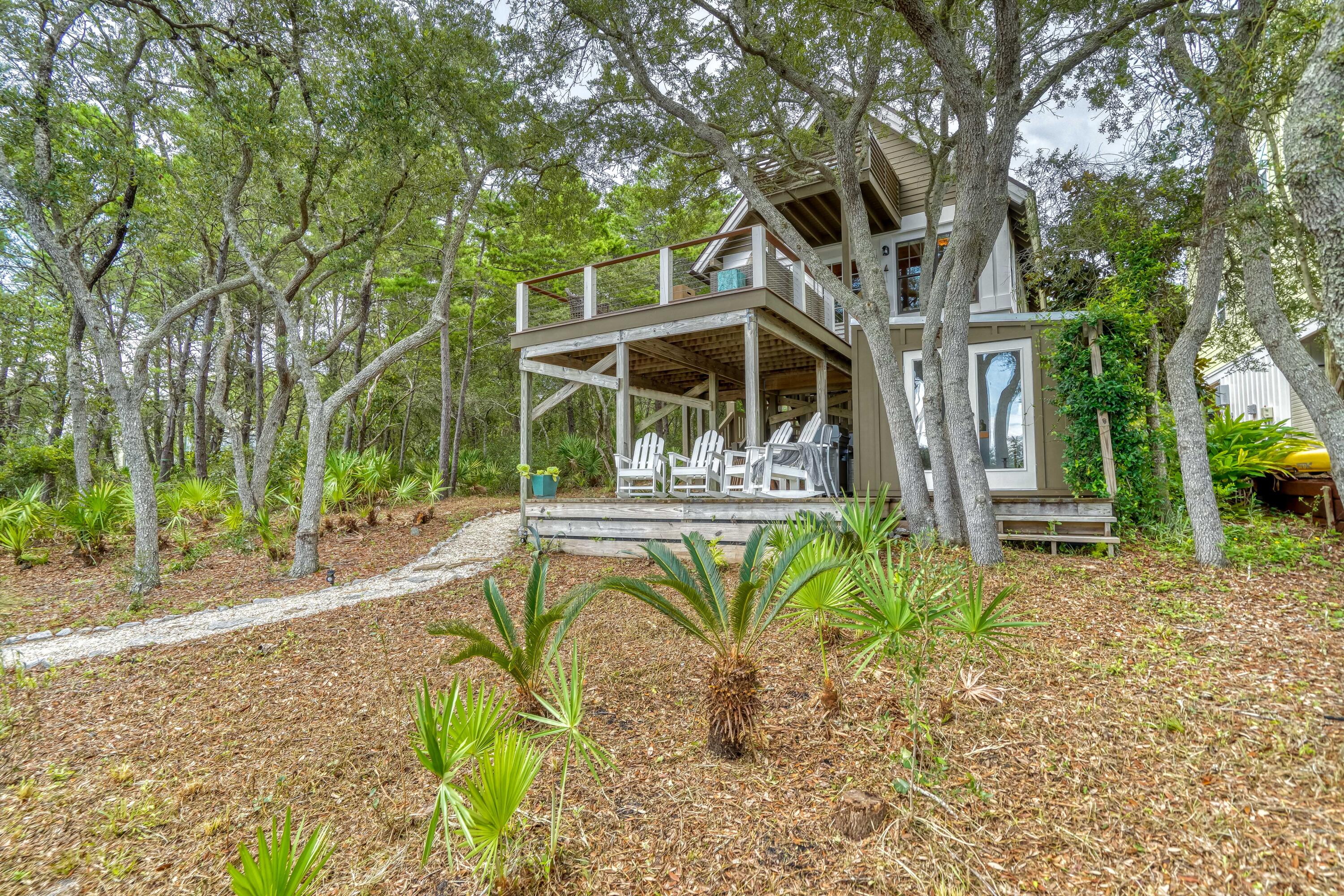 COUNTRY CABINS PH 2 - Residential