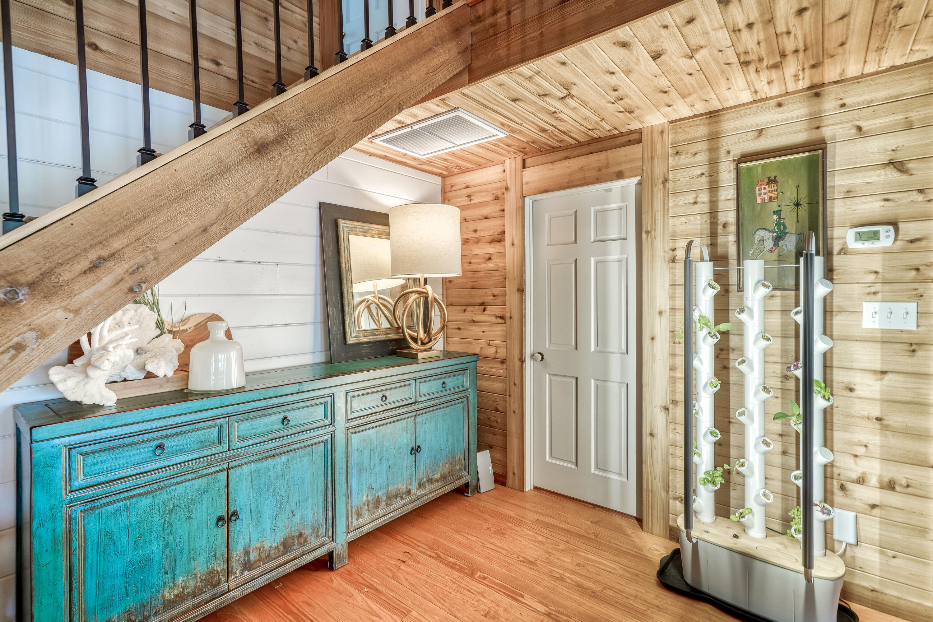 COUNTRY CABINS PH 2 - Residential