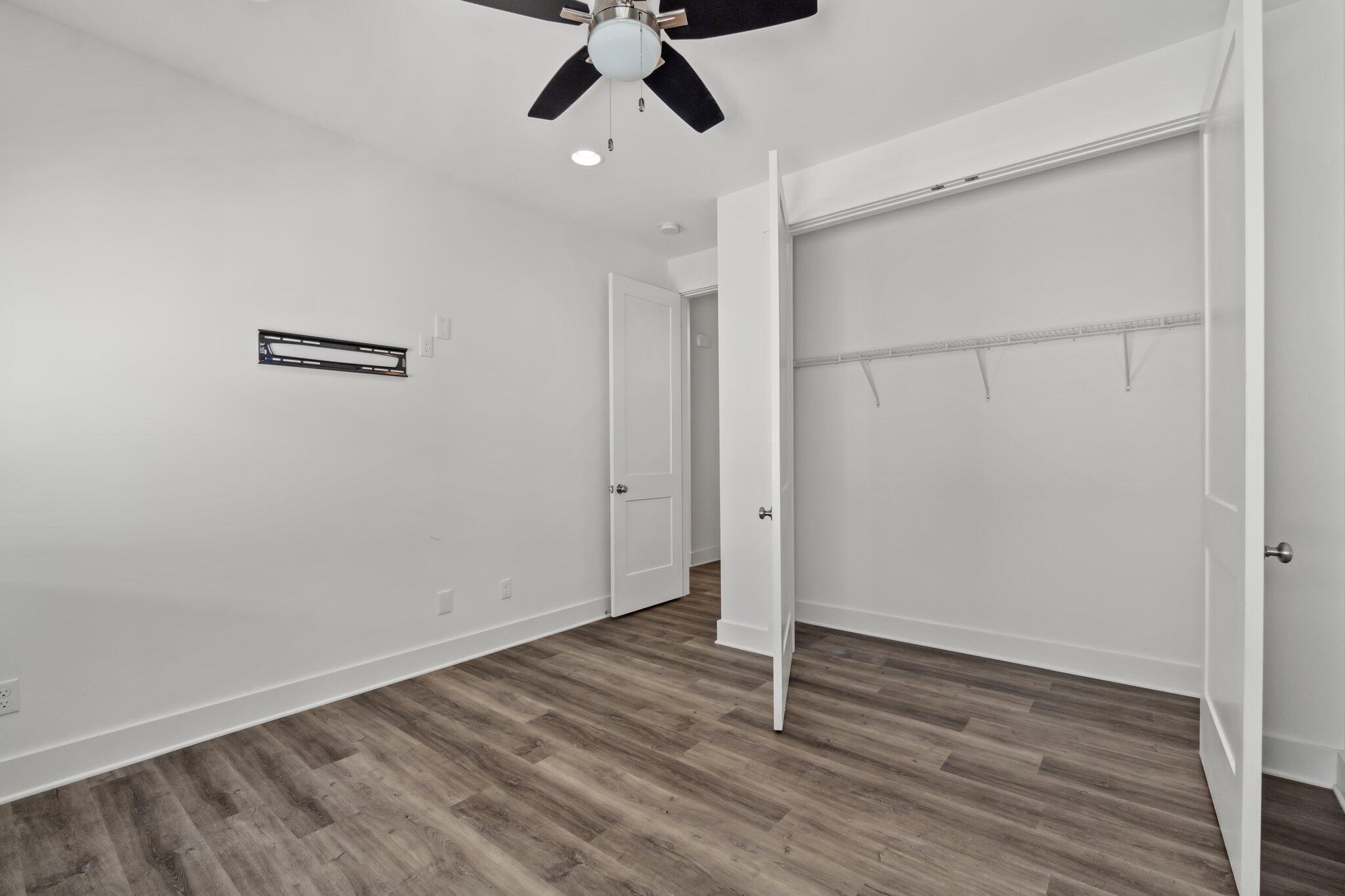 LIGHTHOUSE POINTE - Residential Lease