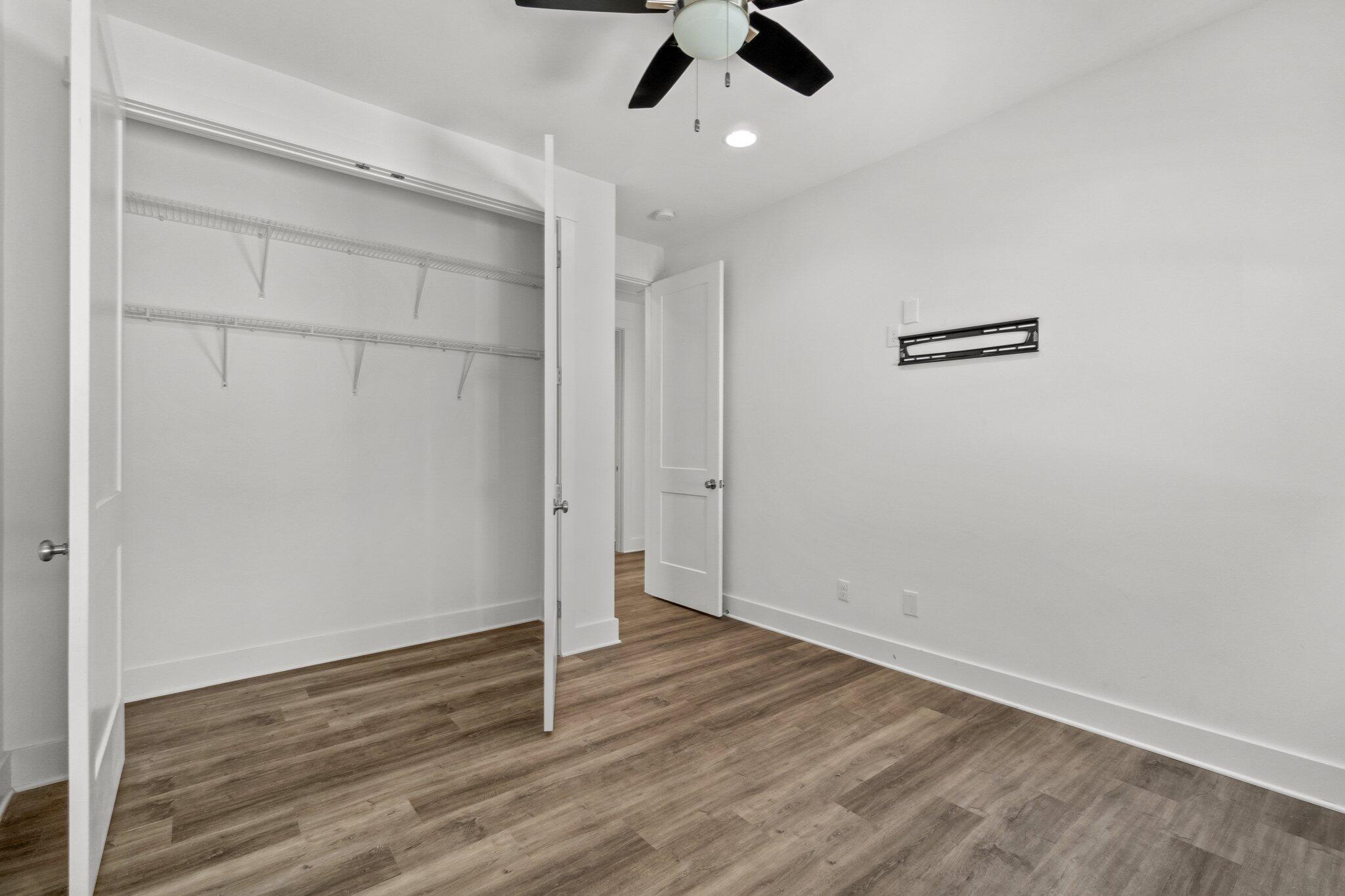 LIGHTHOUSE POINTE - Residential Lease