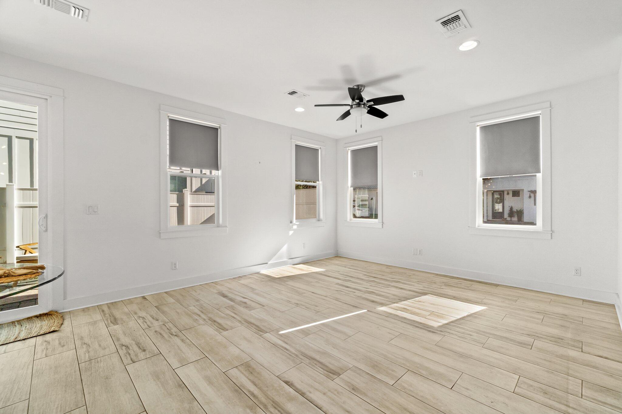 LIGHTHOUSE POINTE - Residential Lease