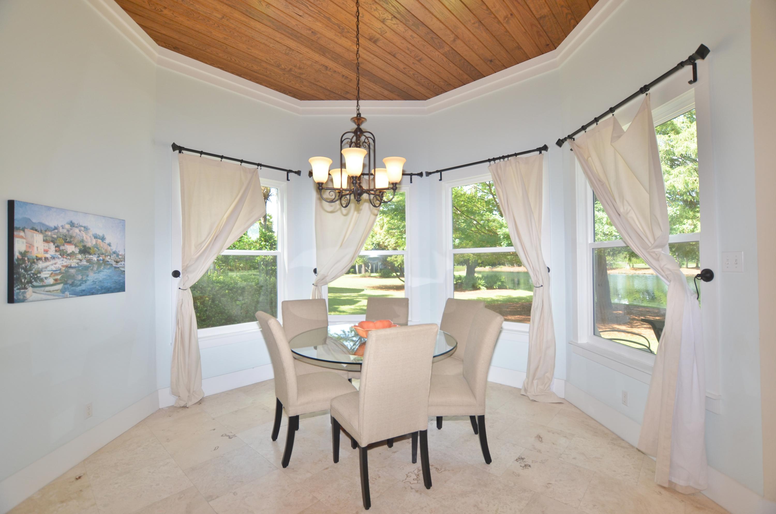 TURNBERRY VILLAS - Residential Lease