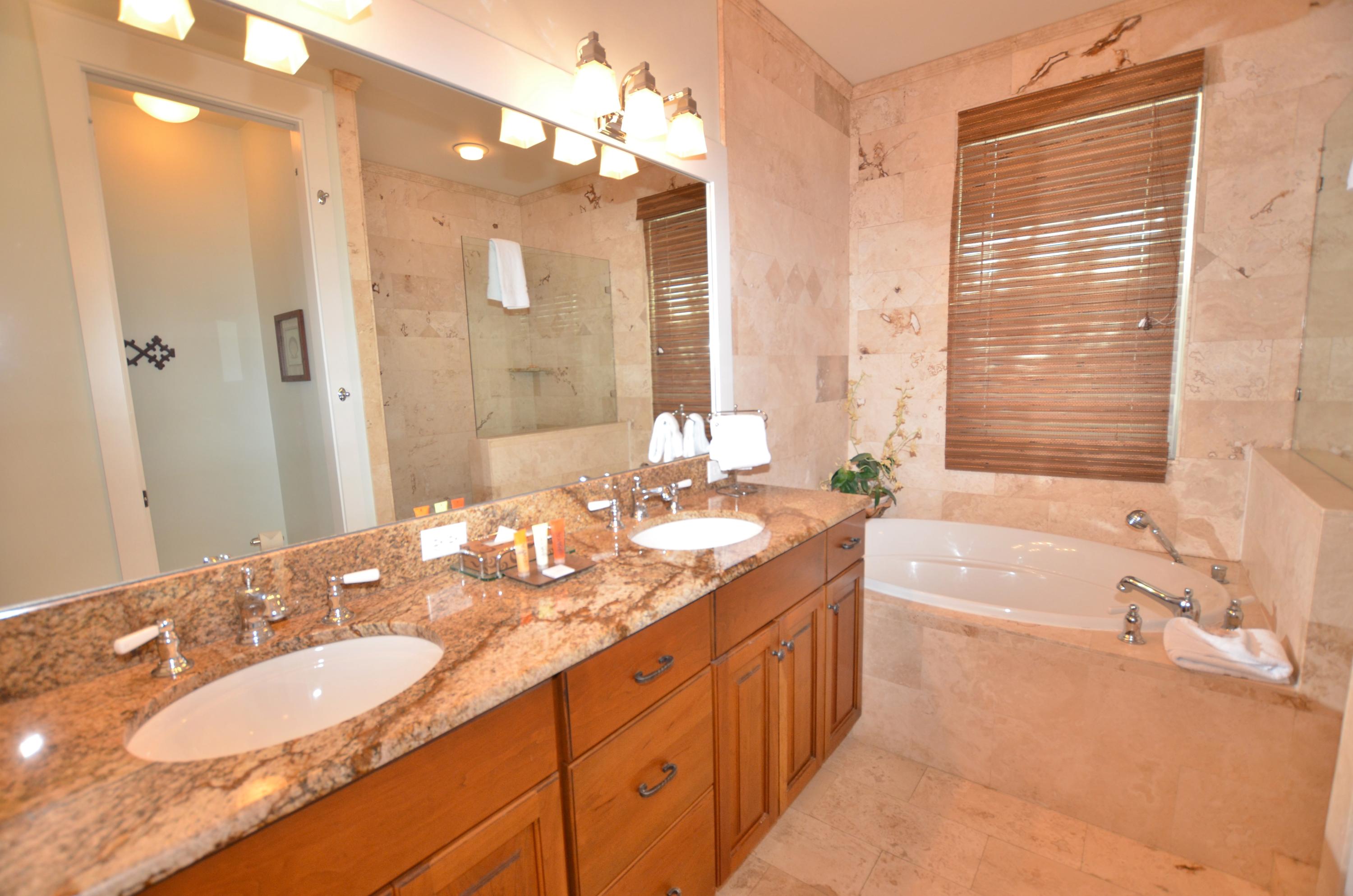 TURNBERRY VILLAS - Residential Lease