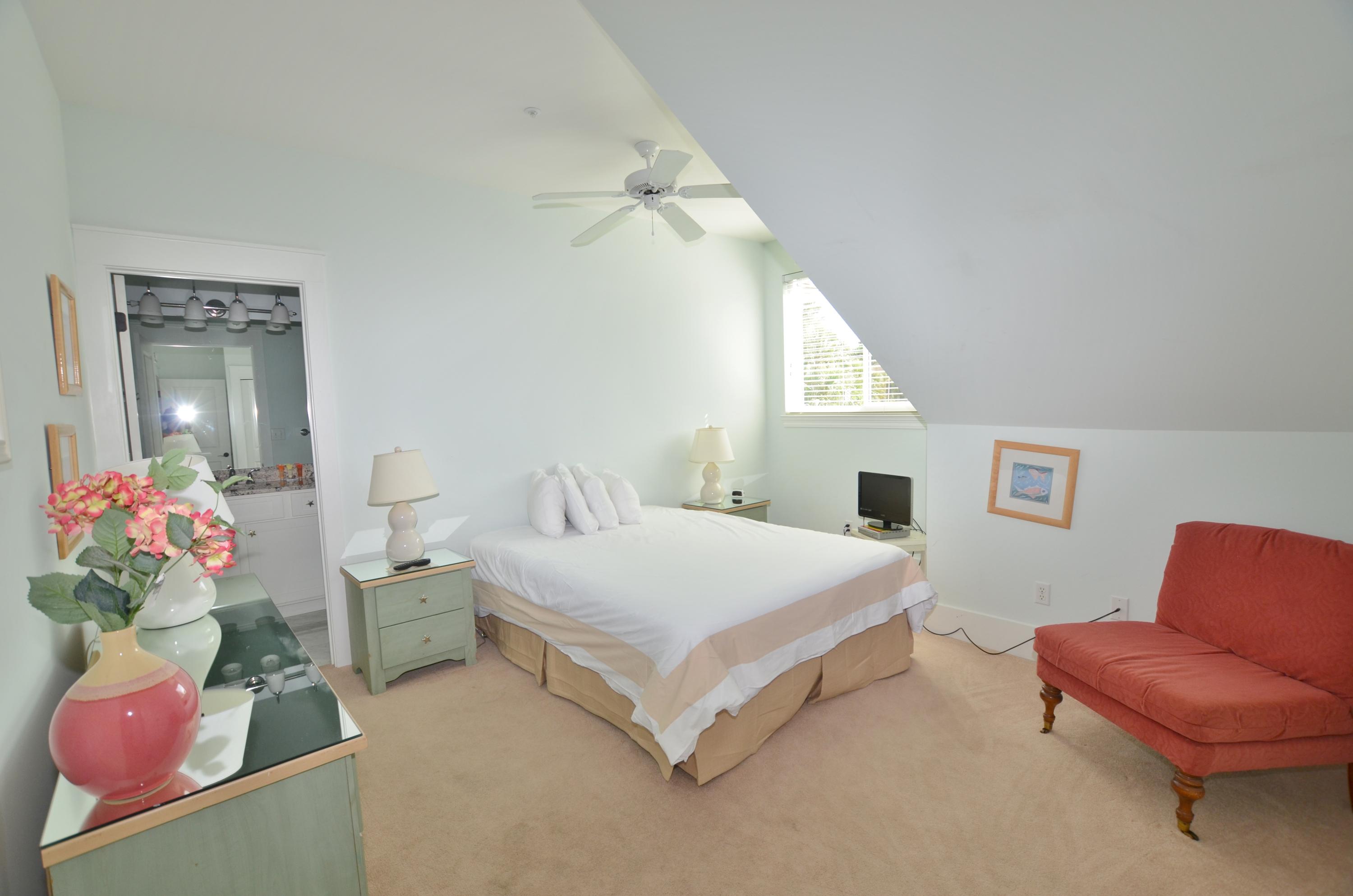 TURNBERRY VILLAS - Residential Lease