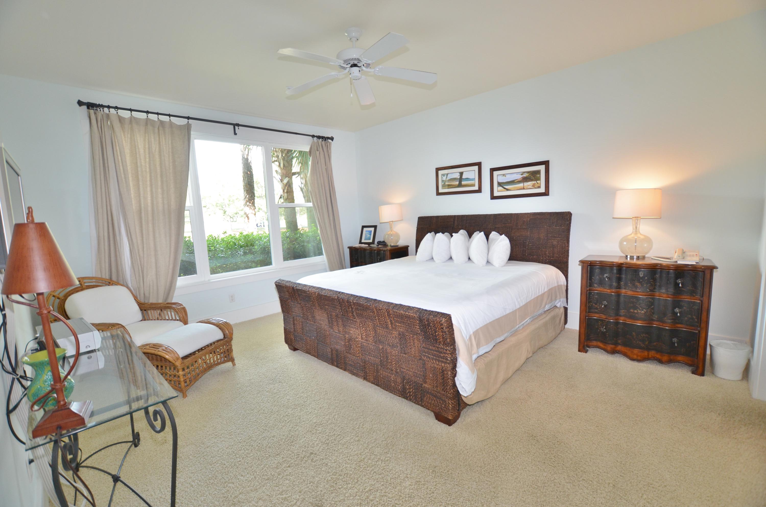 TURNBERRY VILLAS - Residential Lease